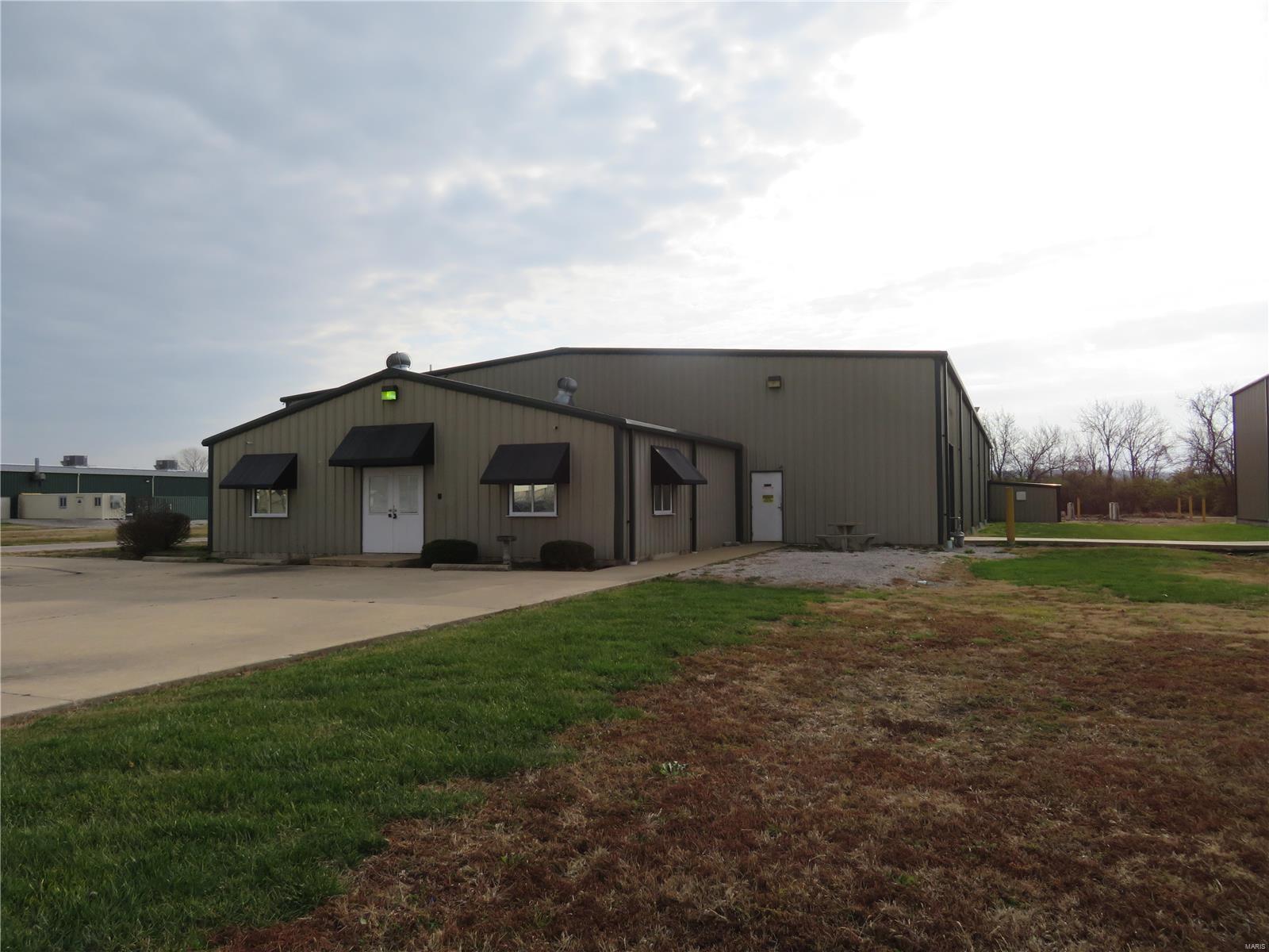 Prairie Du Pont Common Fields - Commercial Sale