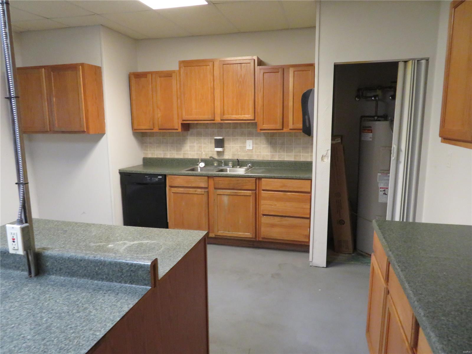 Prairie Du Pont Common Fields - Commercial Sale