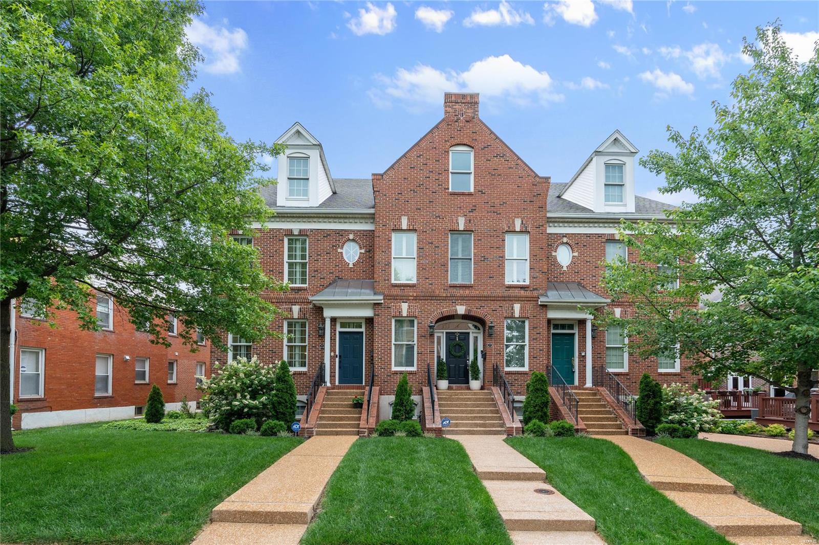 THIS IS A DUPLICATE LISTING. LISTING IS ACTIVE AS RESI 24033520. This fabulous townhouse condo is a treasure! Renovated w style & sophistication bringing clean lines & traditional ambiance in an urban setting.  Handsome hardwd floors, built in cabinetry, new kitchen w Marc Christian cabinets to the 10 ft ceiling, large island w Quartz counter & breakfast bar. Cove, Wolf & SubZero appliances. Cozy hearth area off the kitchen leads to comfortable deck. 2nd floor features large primary bedrm suite w/ renovated bath. Freestanding tub & separate shower. Large walk in closet. Laundry plus another bedroom suite on second floor. 3rd flr featues loft style vaulted fam room or office, lots of storage, & third bedrm ste. Bedrm & loft share bath. Forget about yard work & exterior maintenance. Turn the key & walk or ride your bike to Shaw Park, fitness center, grocery store, or walk to lunch/dinner in a snap. 2 HVAC 2020. This is just the ticket to the lifestyle change you have been thinking about. Location: End Unit
