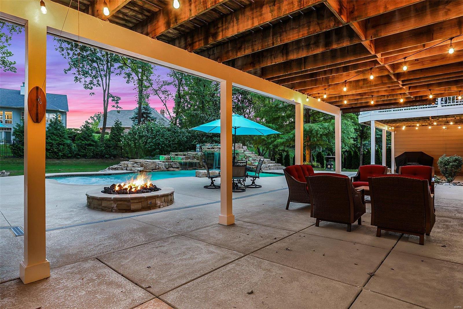 Country Club Hills - Residential