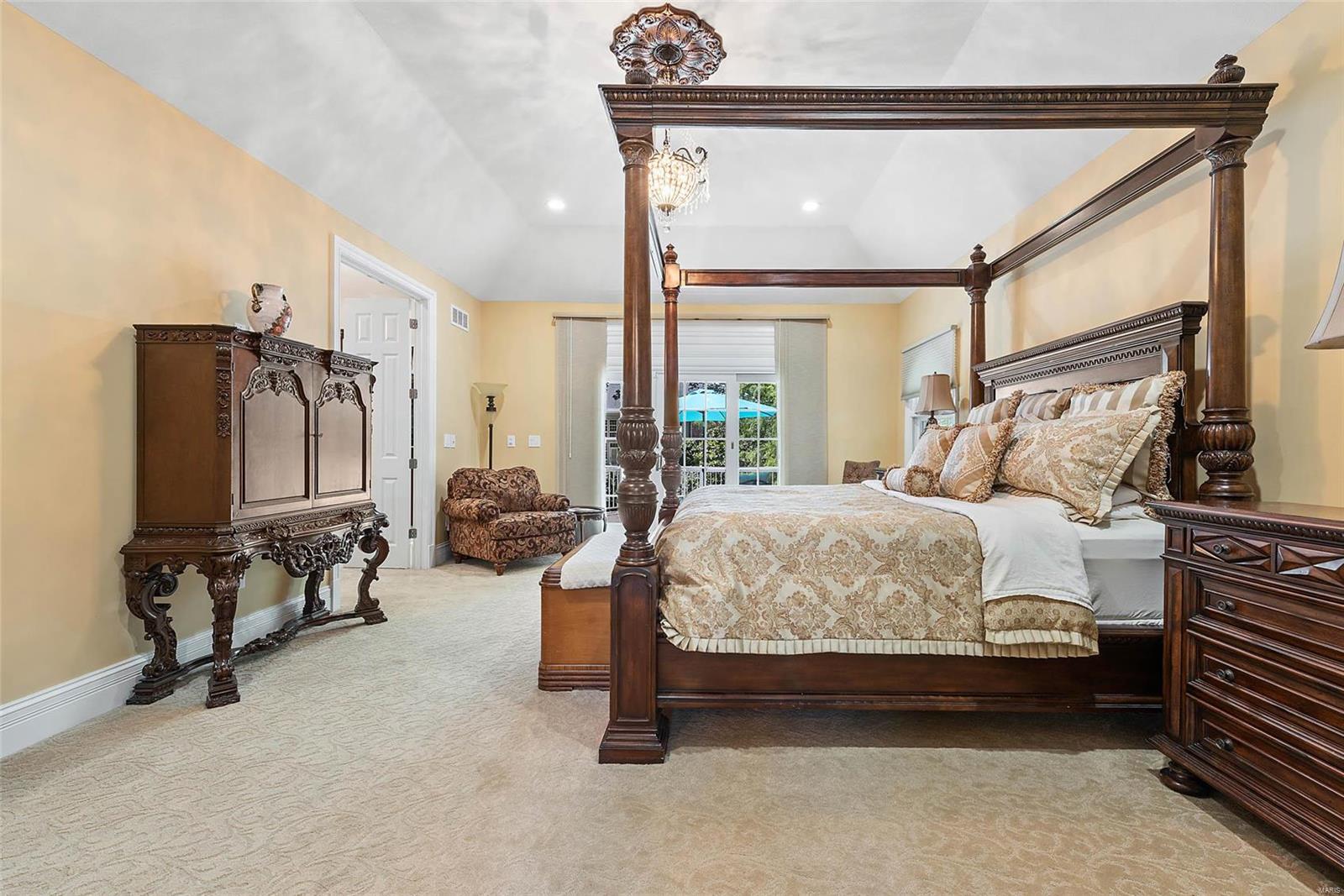 Country Club Hills - Residential