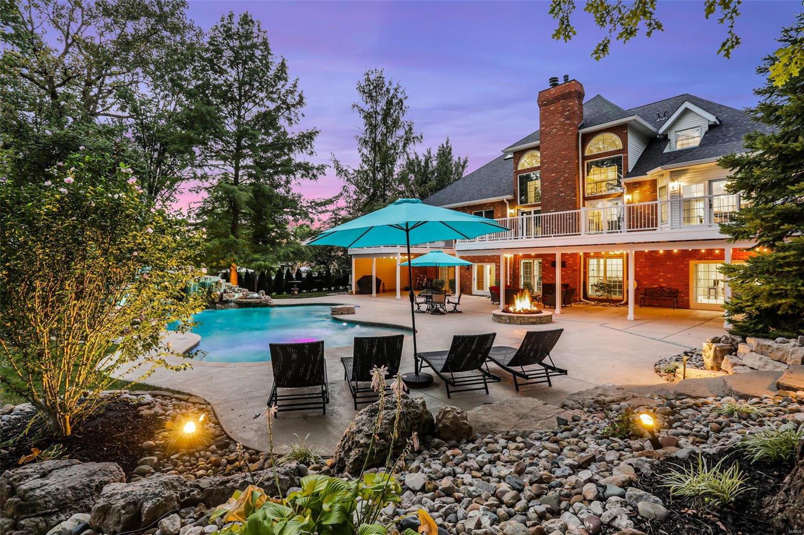 Country Club Hills - Residential