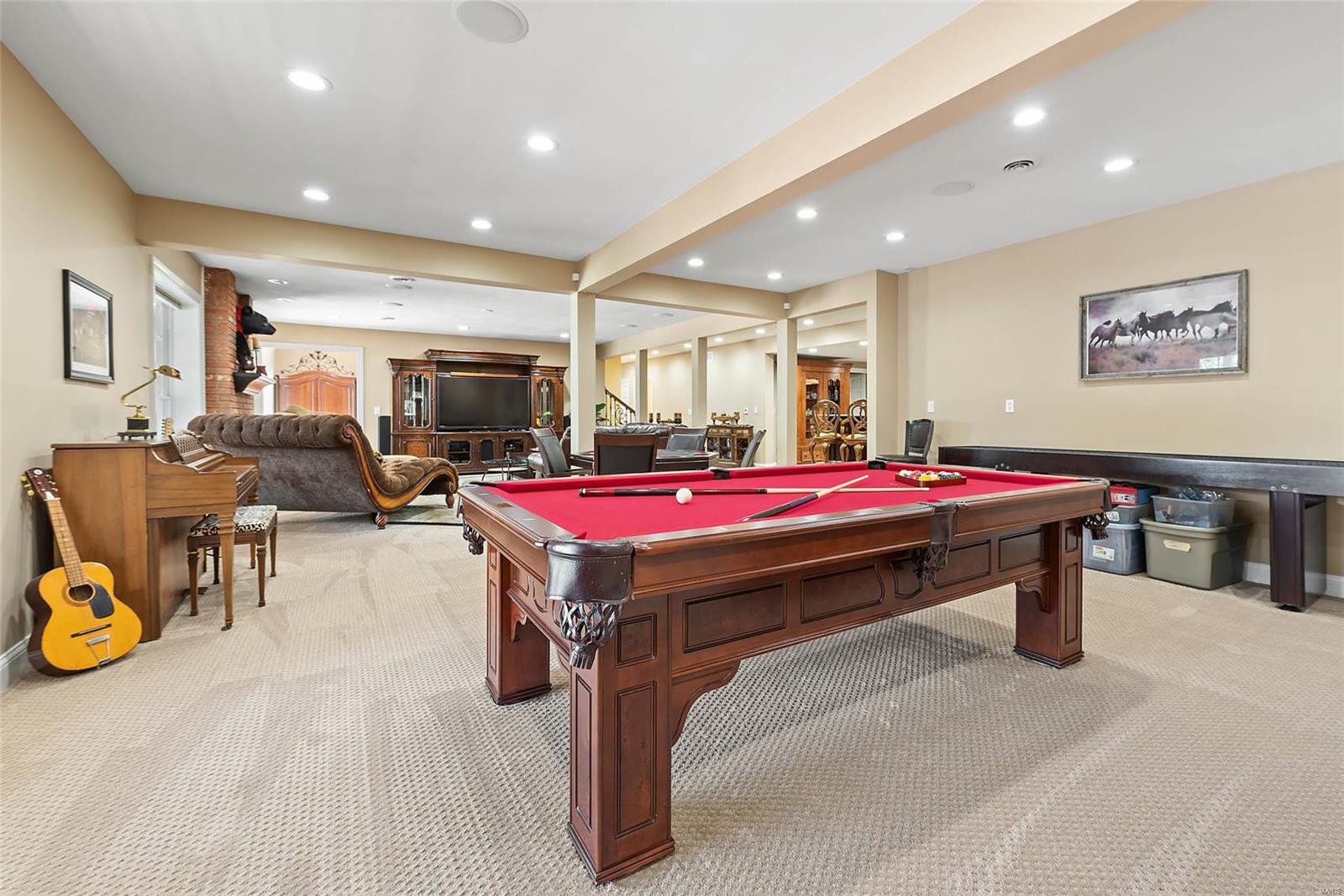 Country Club Hills - Residential