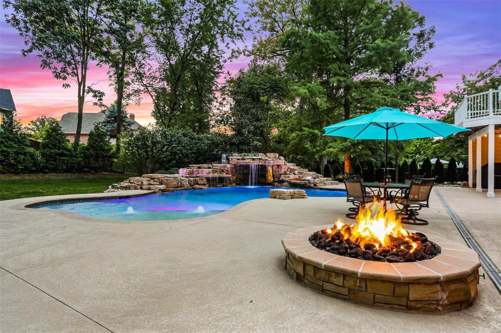 Country Club Hills - Residential