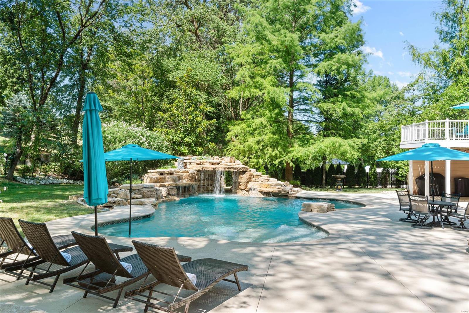 Country Club Hills - Residential