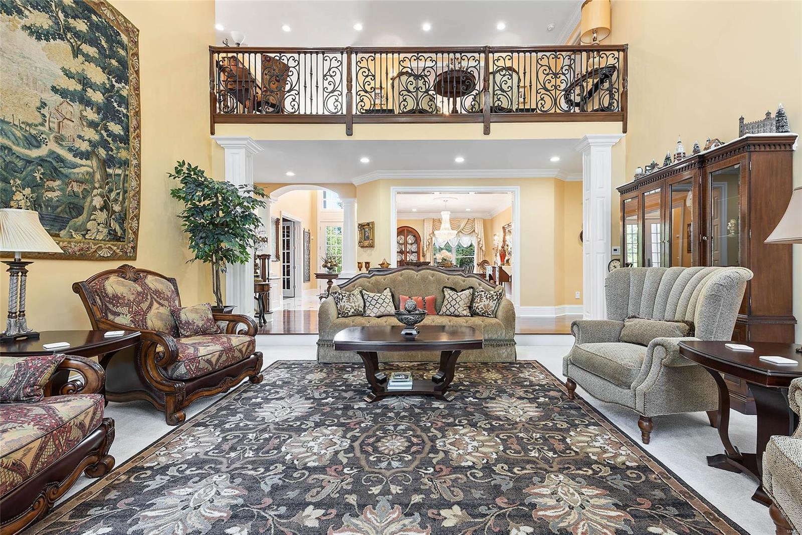 Country Club Hills - Residential
