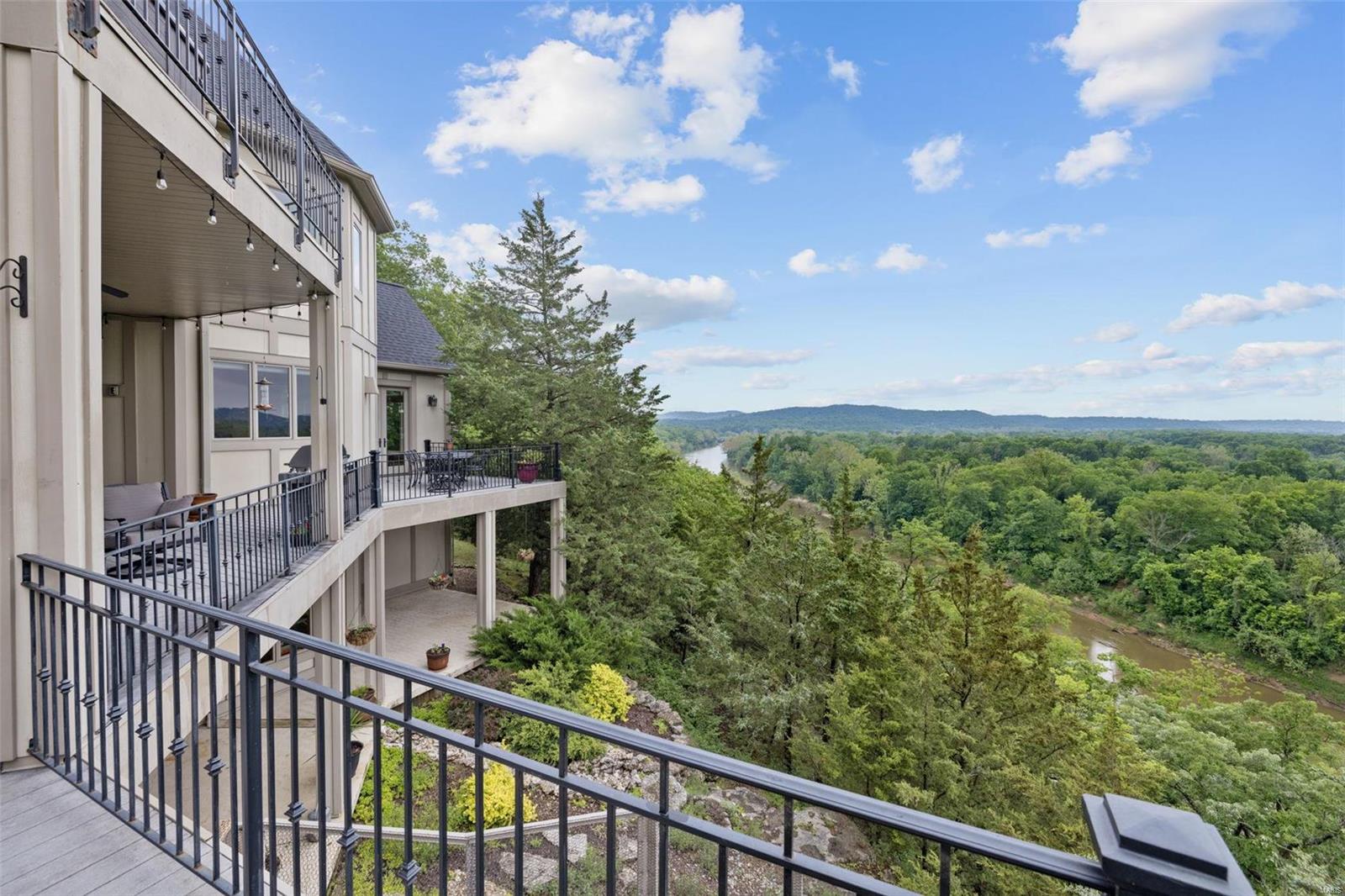 Crescent Bluff Lt 12 & Sec 32-44-4 - Residential