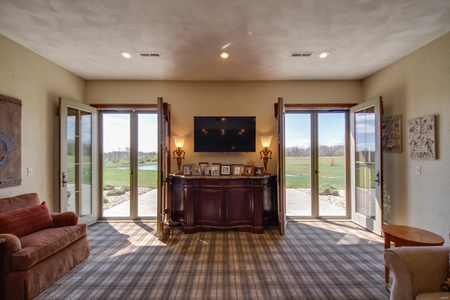 NOT IN A SUBDIVISION - Residential