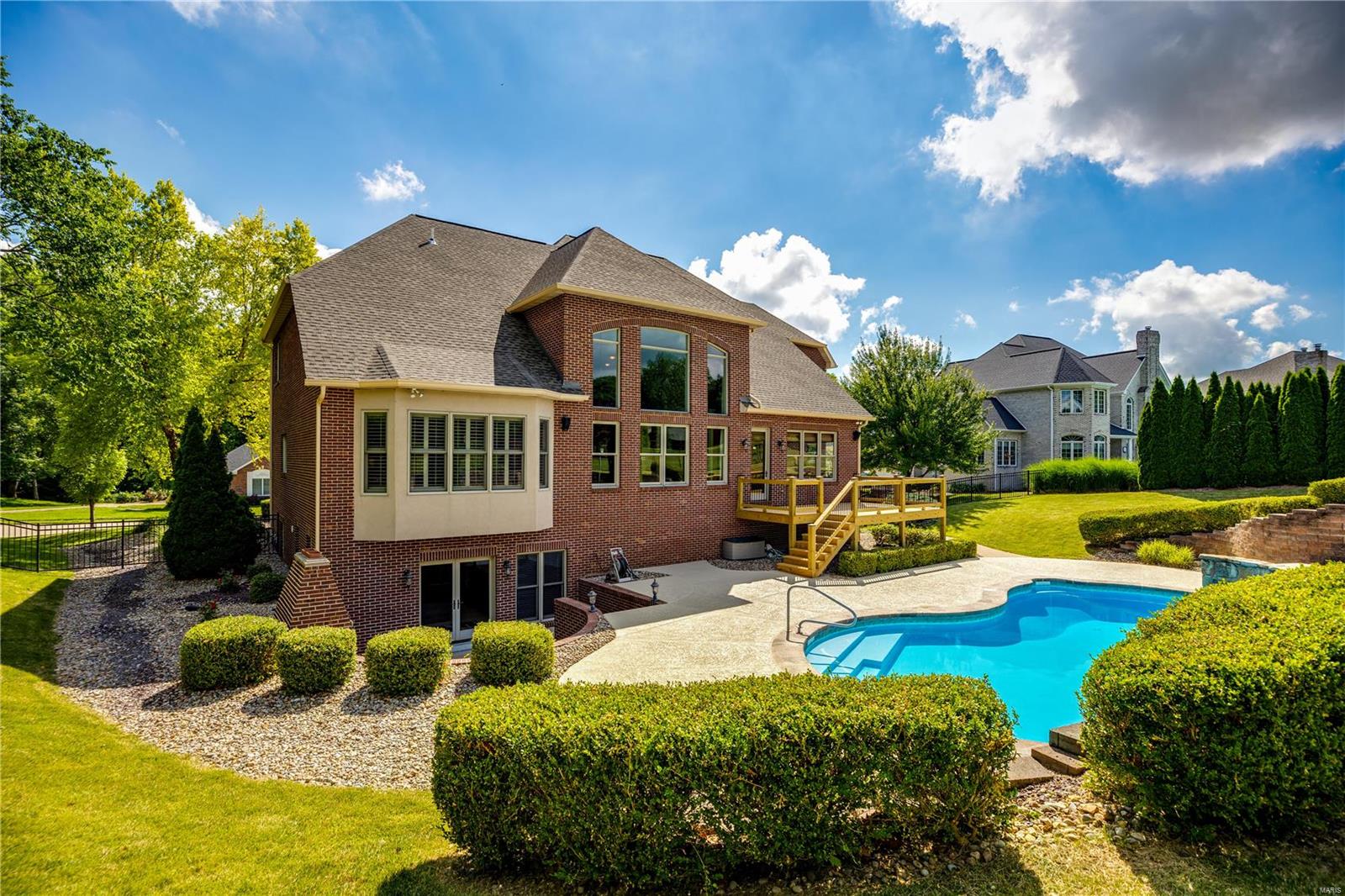Sunset Hills Estate - Residential
