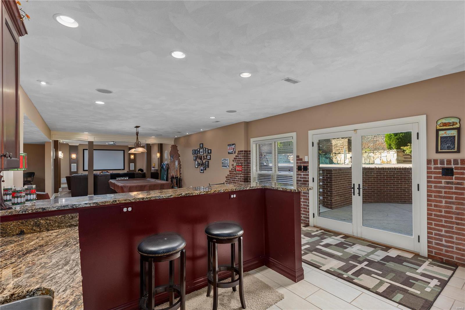 Sunset Hills Estate - Residential