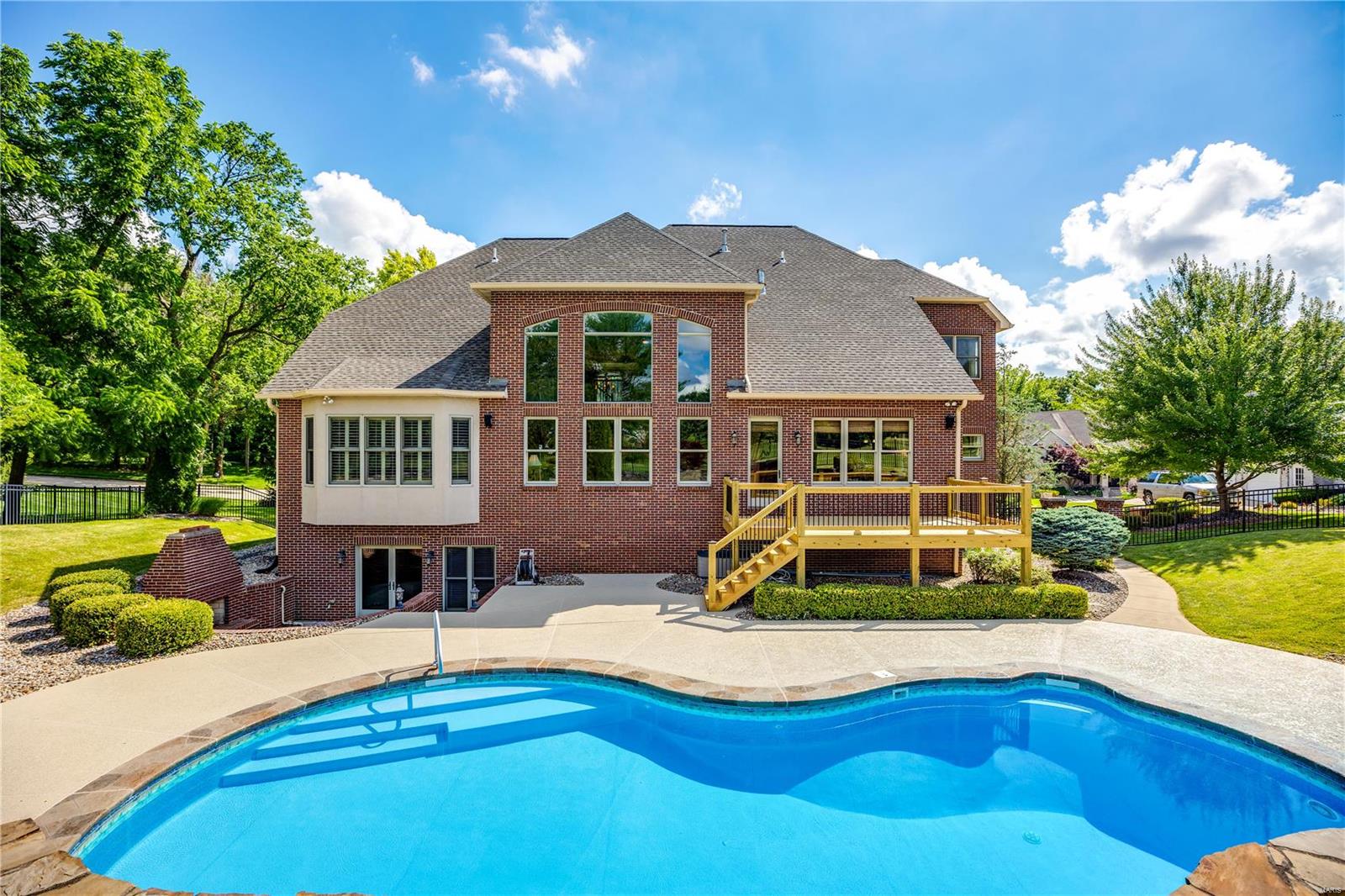 Sunset Hills Estate - Residential