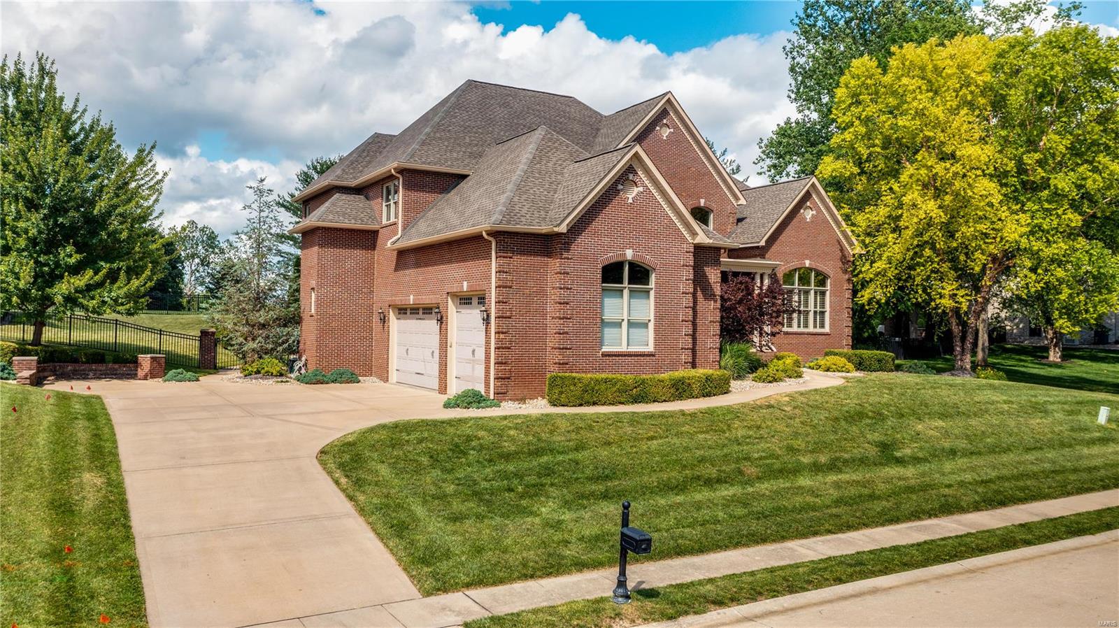 Sunset Hills Estate - Residential
