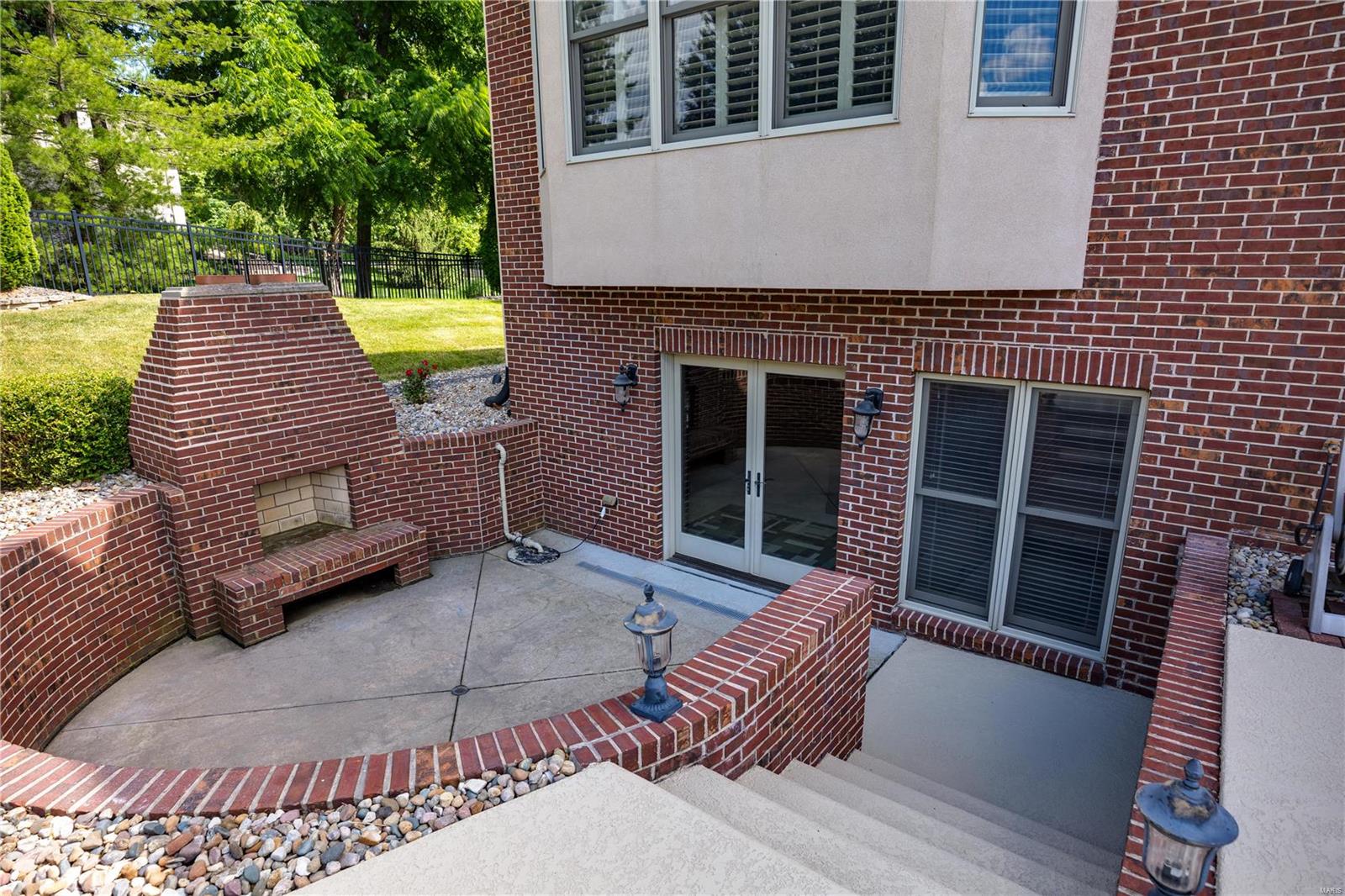 Sunset Hills Estate - Residential