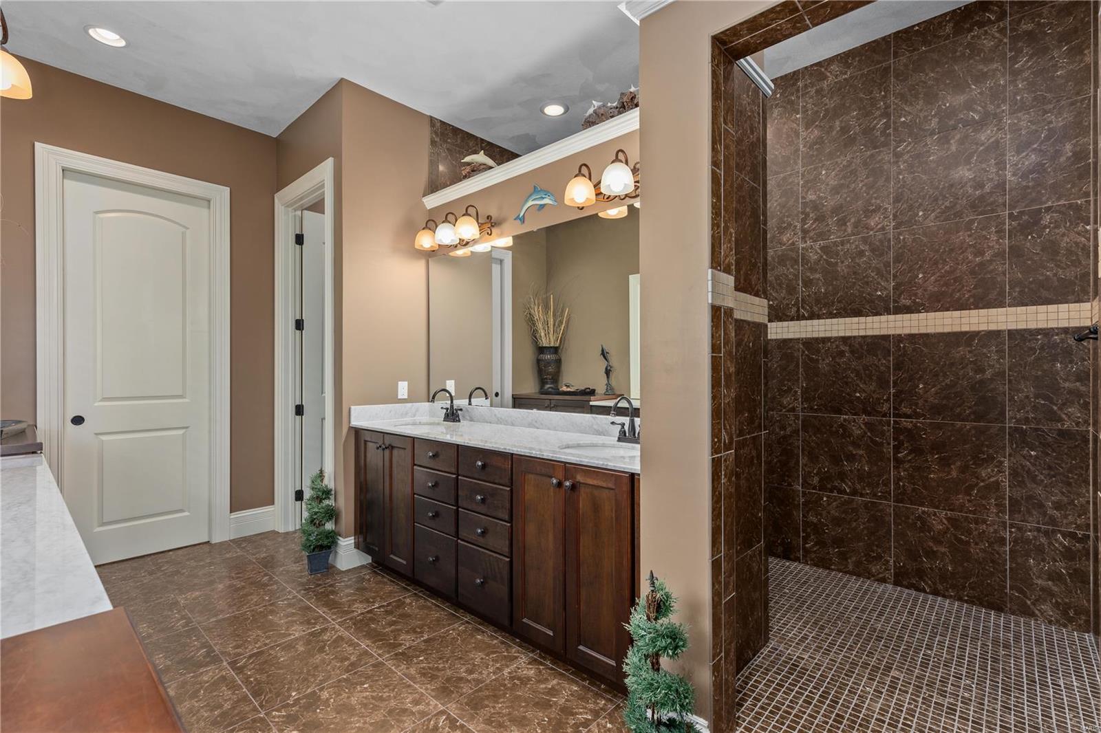 Sunset Hills Estate - Residential