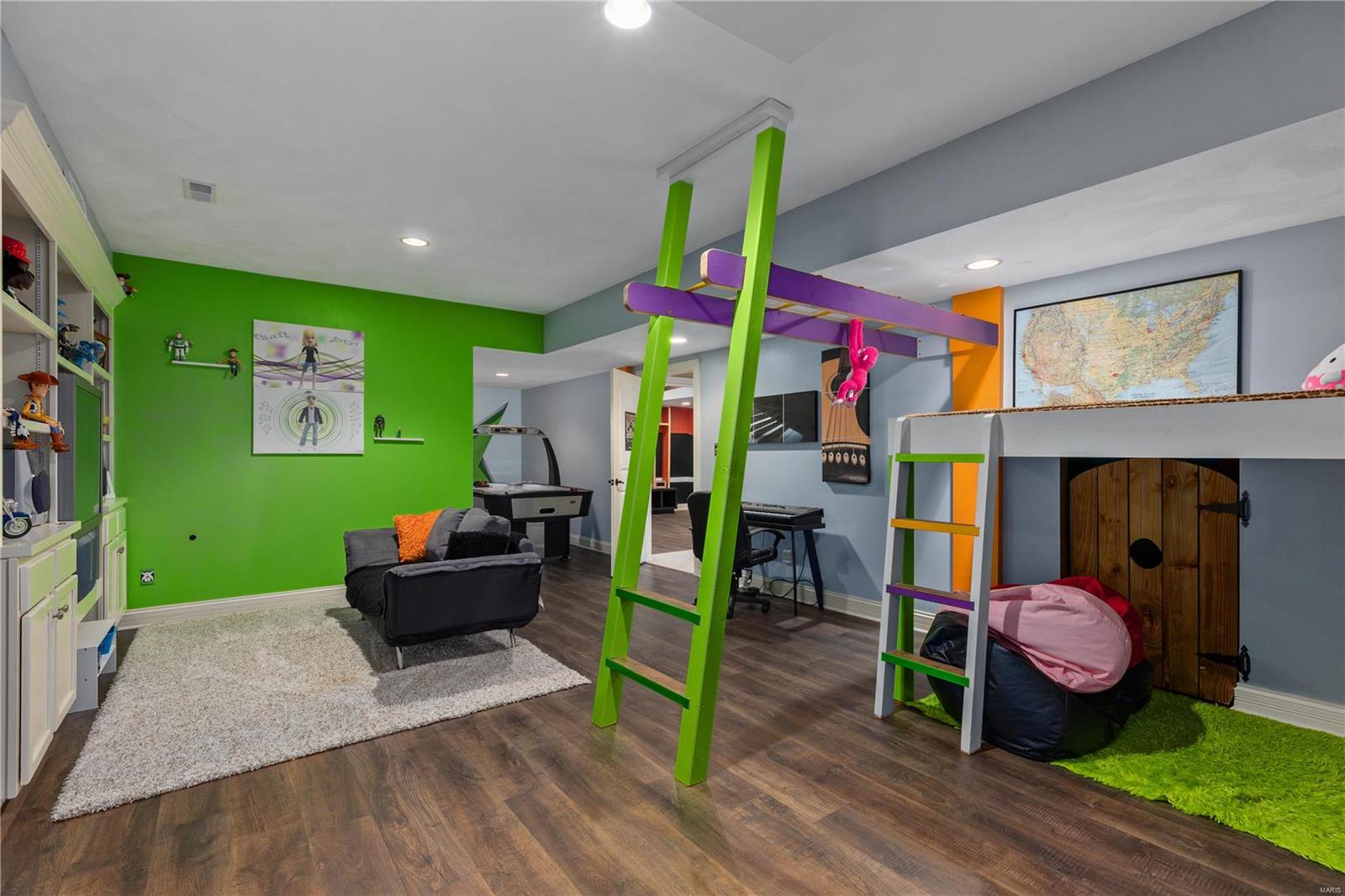 Sunset Hills Estate - Residential