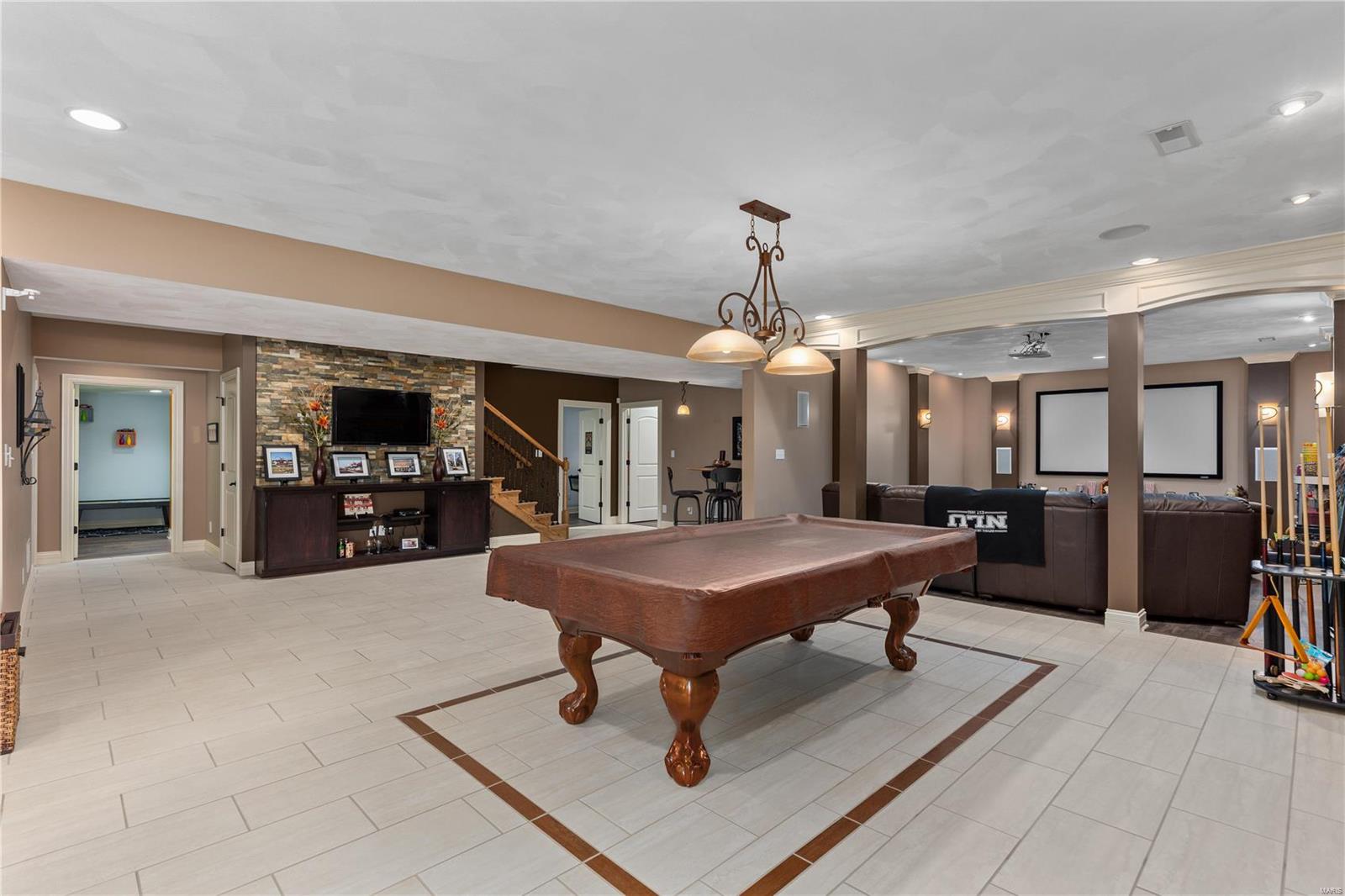 Sunset Hills Estate - Residential
