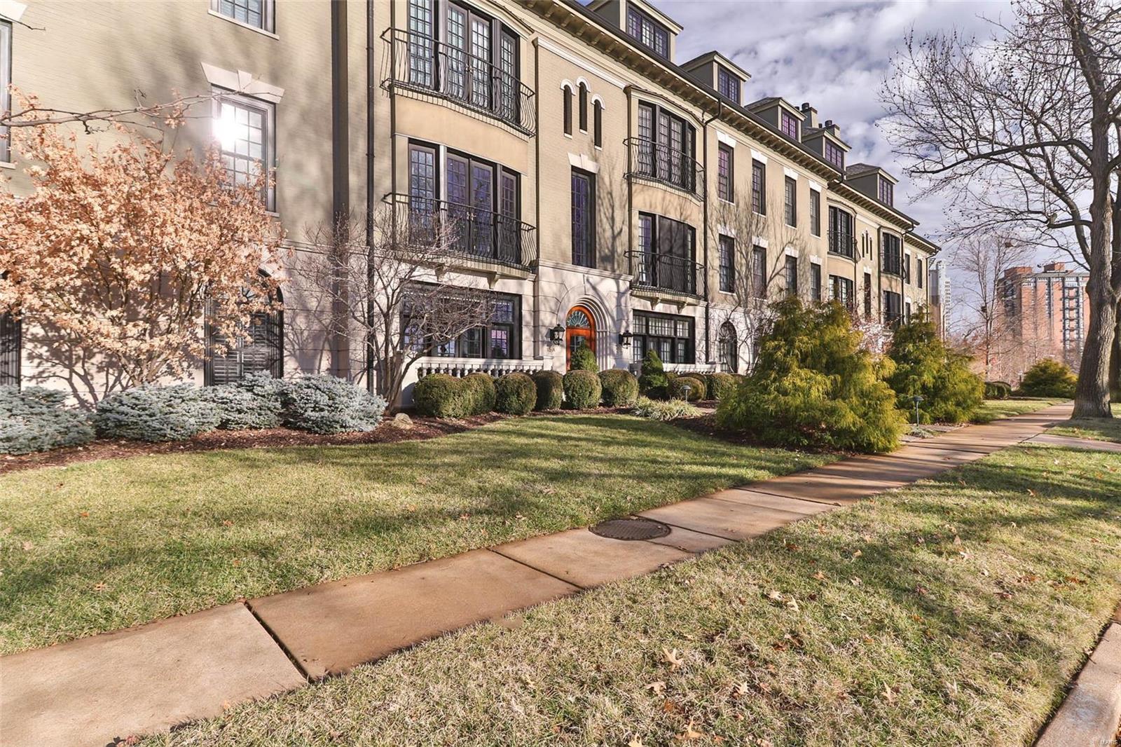 Shaw Place Condo - Residential