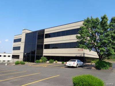Newer building in South St. Louis County. Easily accessible off of Lindbergh near the intersection of I-55 and Lindbergh. Great
visibility (signage is an option), plenty of parking, and much flexibility on size of units and layout. Near South County Center. Location: Business Park