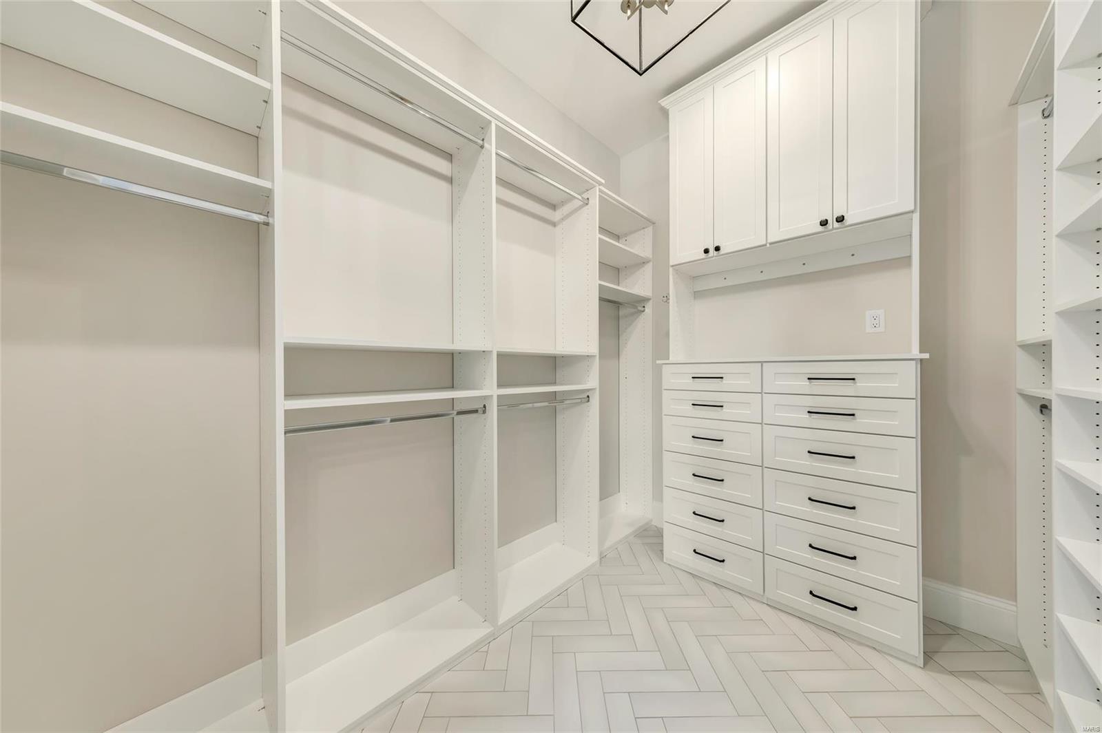 Davana Place - Residential