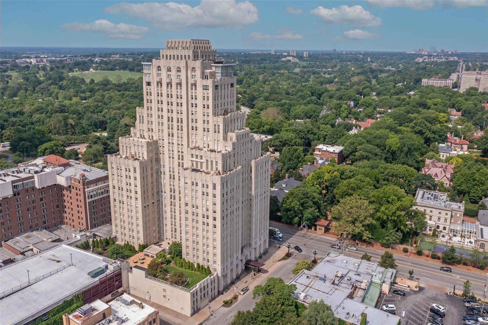 Residences at Park Plaza - Residential