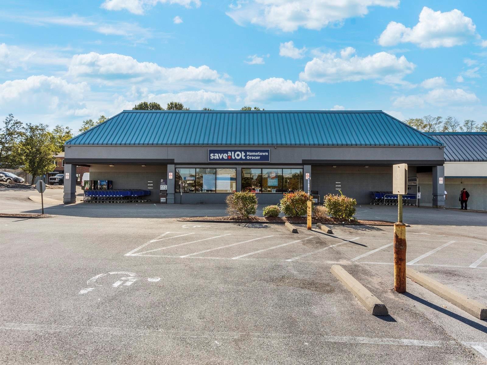 Richardson Square 03 - Commercial Sale