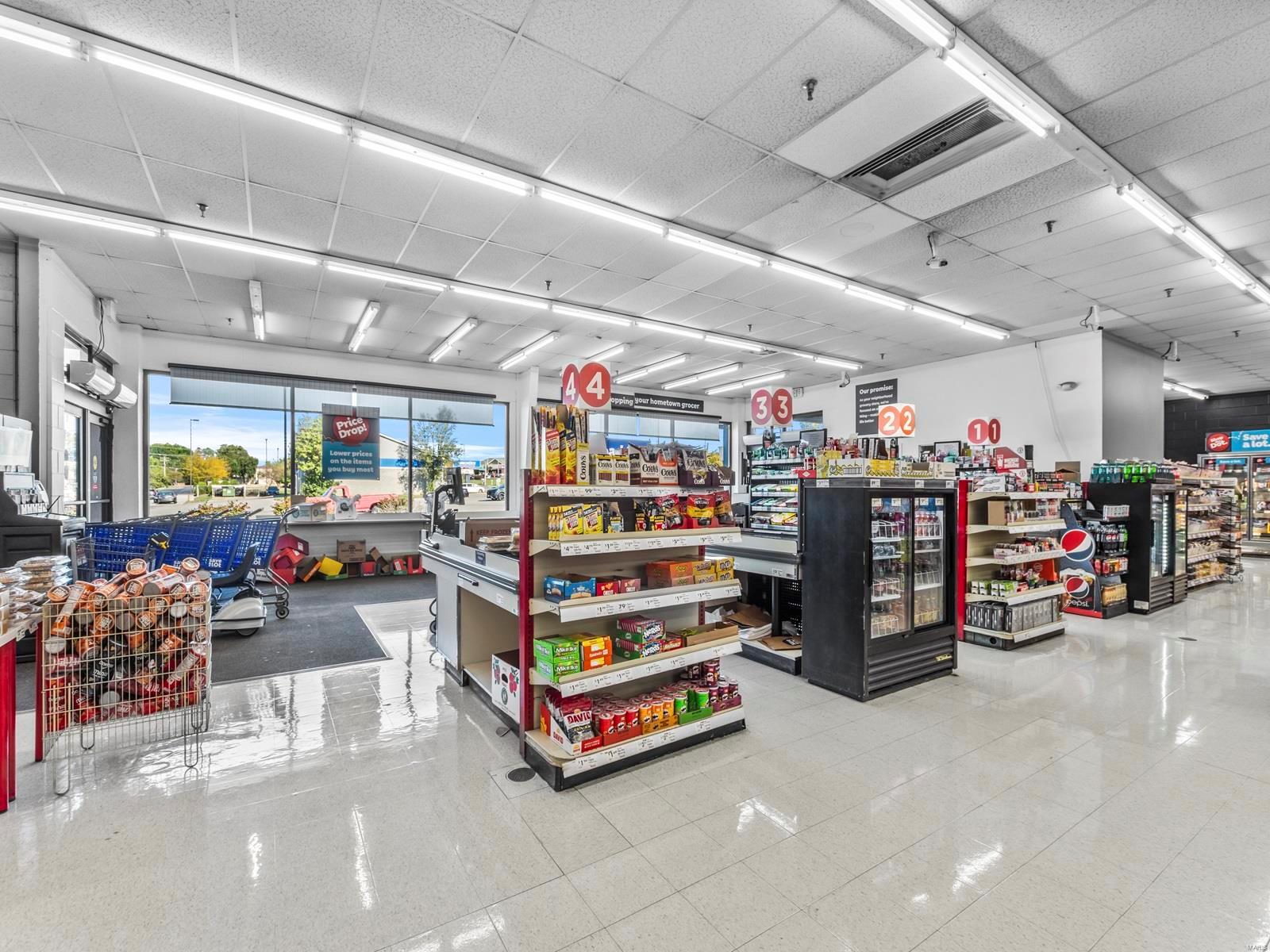 Richardson Square 03 - Commercial Sale