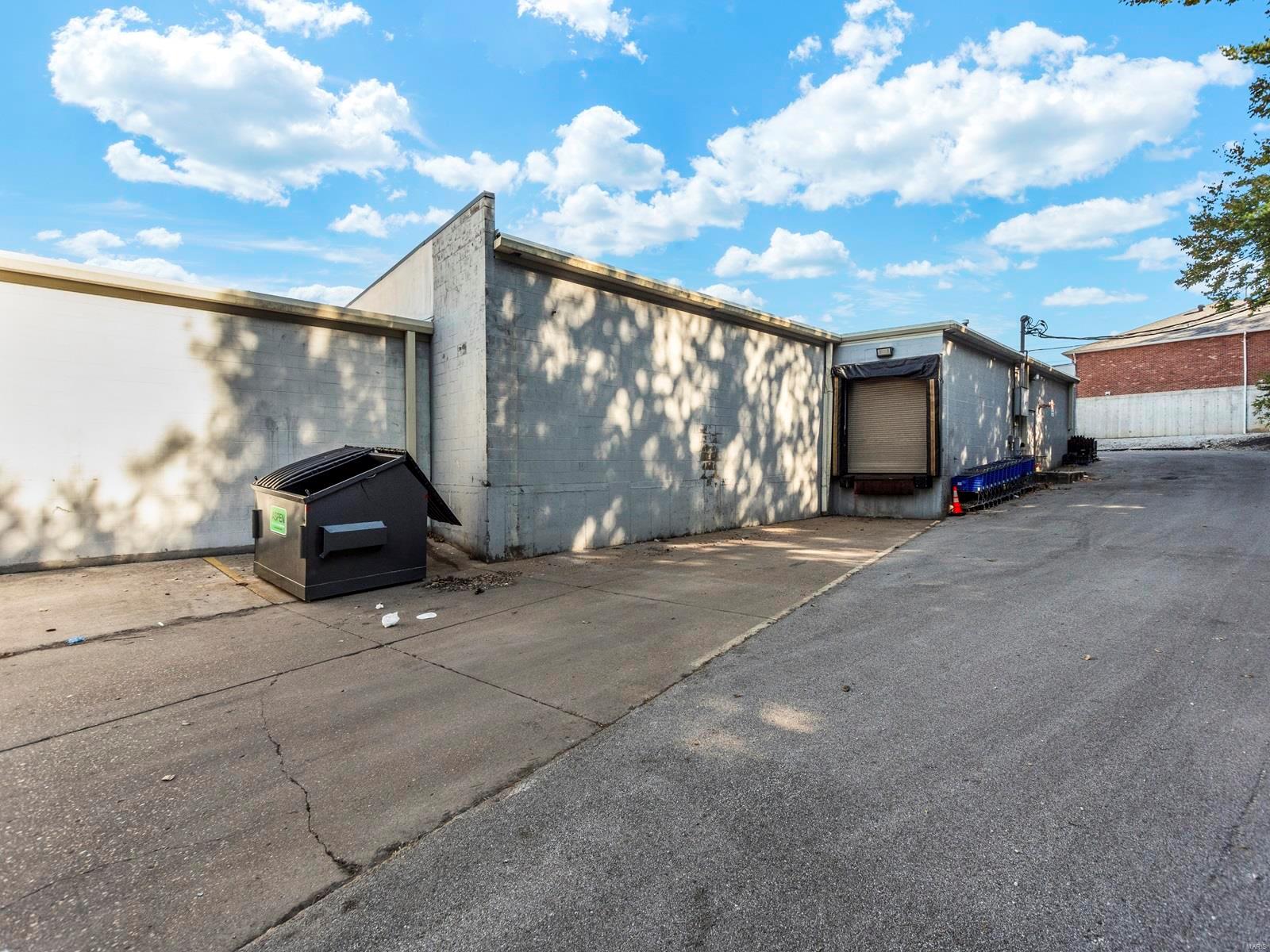 Richardson Square 03 - Commercial Sale