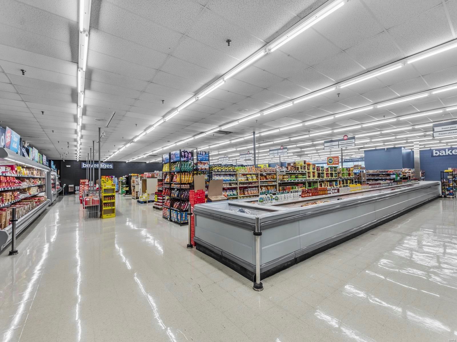 Richardson Square 03 - Commercial Sale