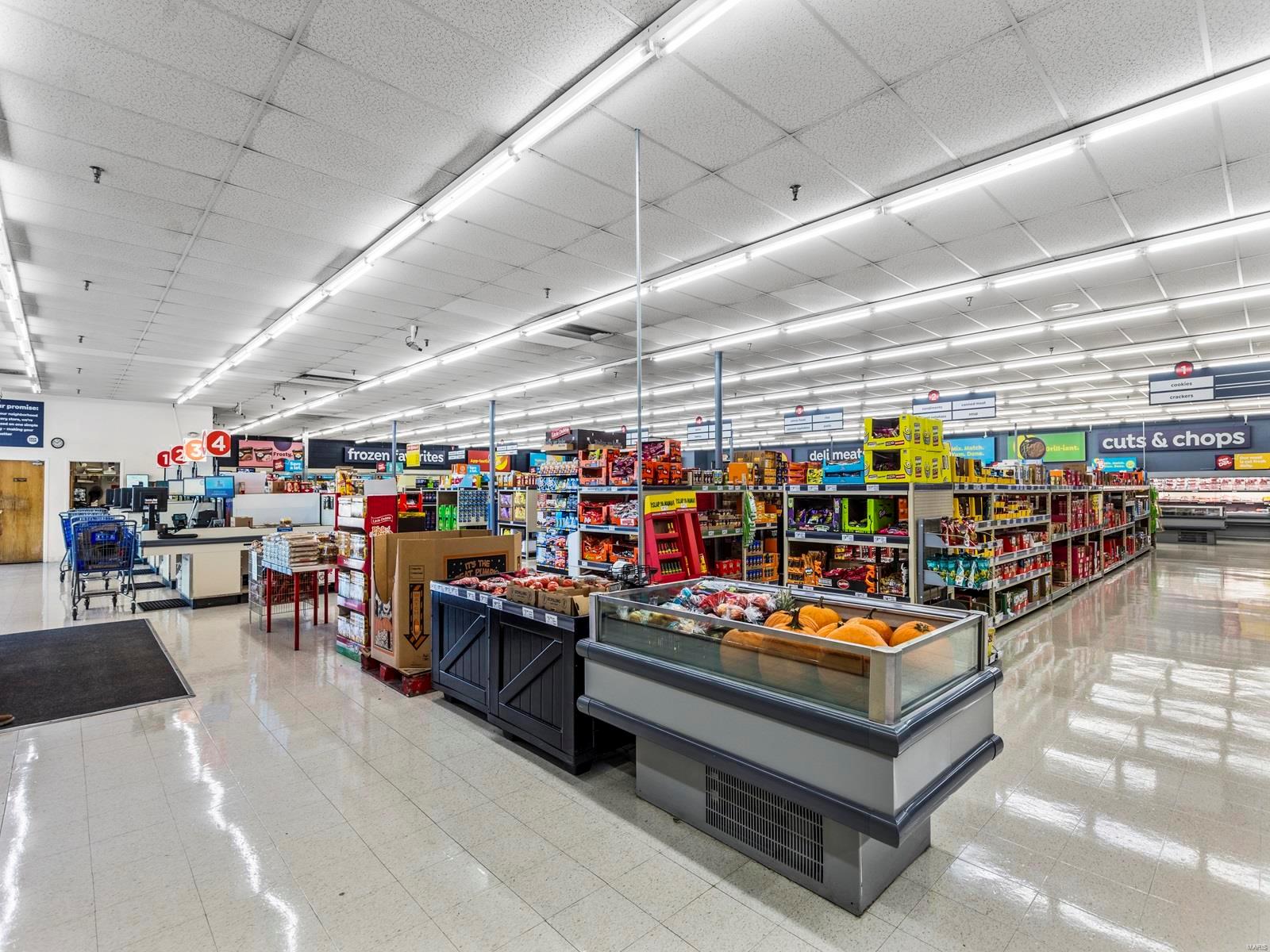Richardson Square 03 - Commercial Sale