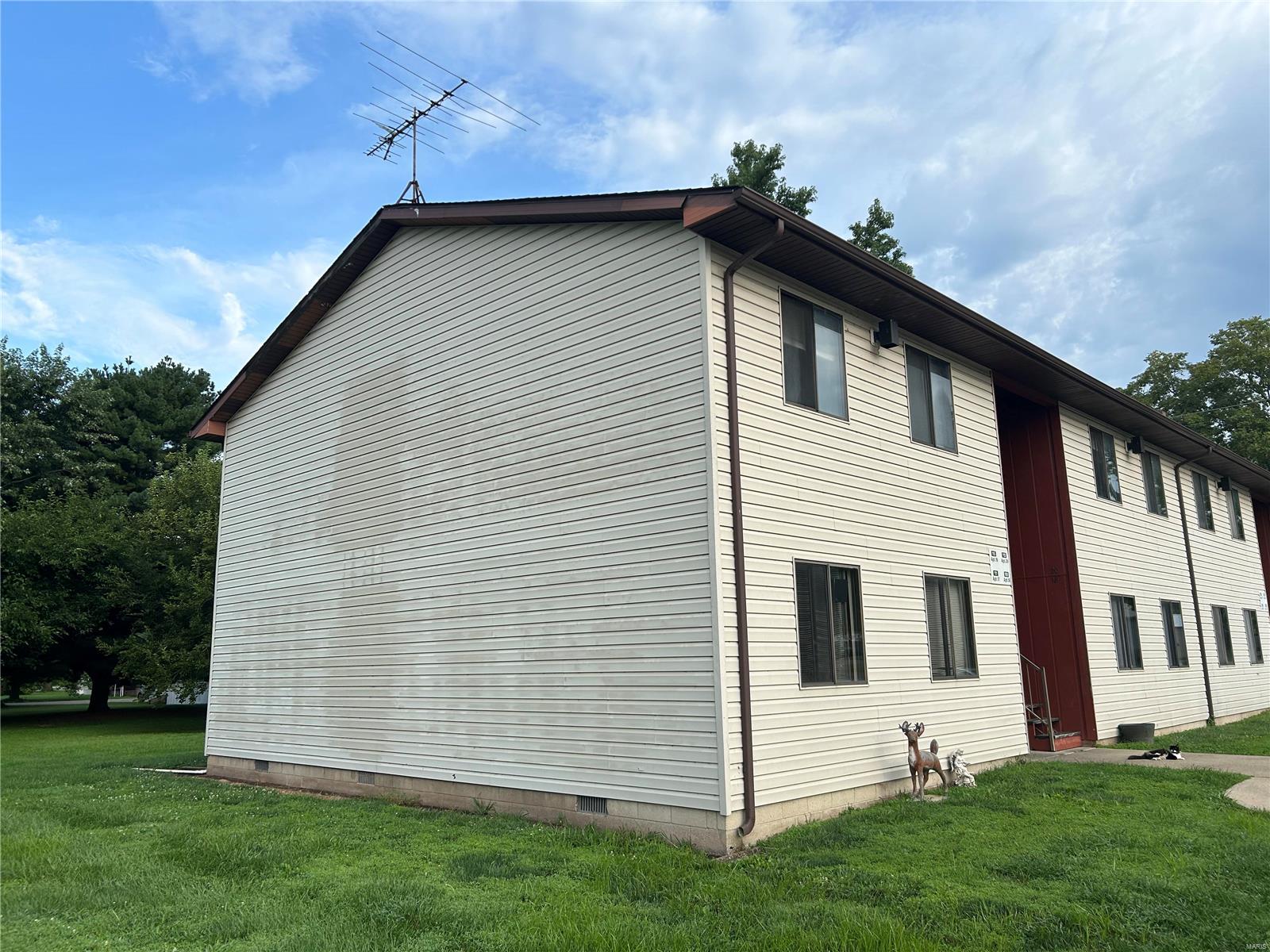 9th st - Residential Income