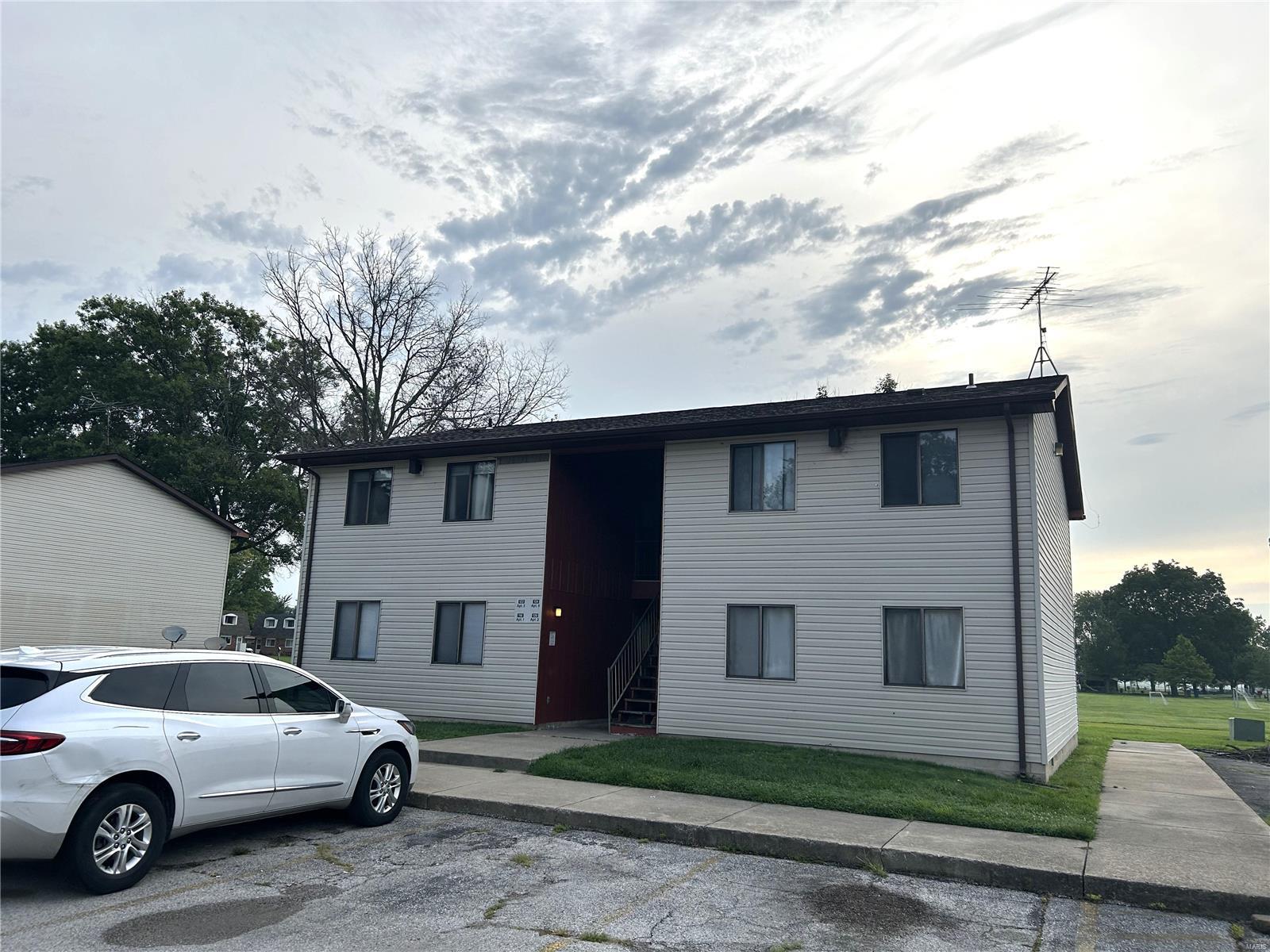 9th st - Residential Income