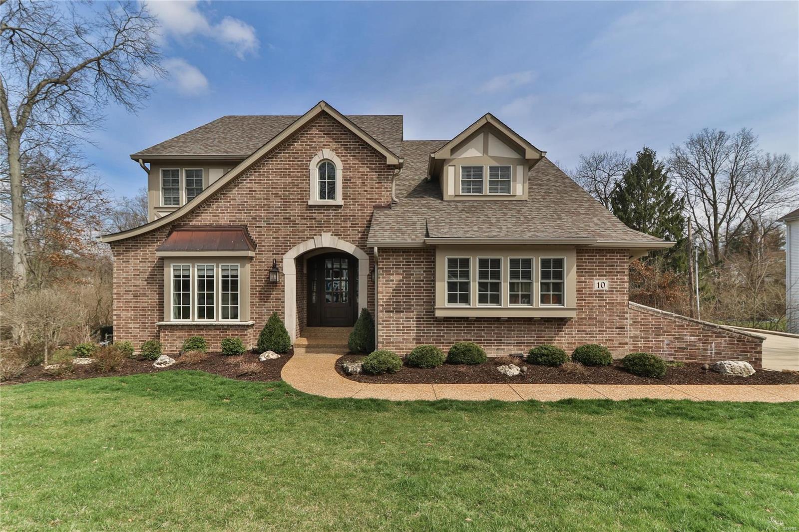 Douglas Properties is pleased to announce another new custom home to be built in the city of Creve Coeur.  This 2 story model consists of 3,800 sq ft on the 1st & 2nd floors and also an optional 1,000 sq ft of finish in the lower level for an additional $45,000.  You will find high-end amenities throughout this home as you do in all of Douglas Properties developments.  You will love the open floor plan, wood flooring, tall ceilings, high-end plumbing/light fixtures, and also the designer kitchen with all of the whistles and bells you can imagine.  The 2nd floor consists of four bedrooms including a luxury master suite with features such as a separate soaking tub, oversized shower with body sprayers & double vanities. The construction is scheduled to commence in July of 2018 with a February 19 completion date.  This home is in Ladue School District and there is still plenty of time to add your personal touches to this new home. COOL: 14 SEER+