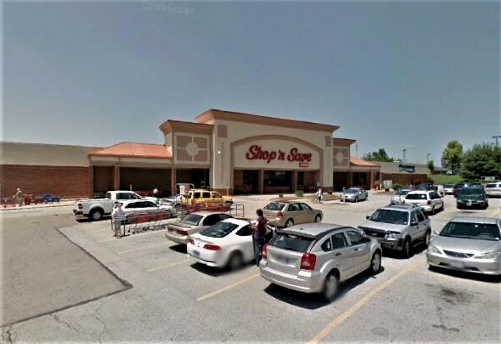 Premier location with Interstate visibility.  Stand-Alone big box in very good condition.  Remodeled in 2008 with new roof which is still under warranty.  Heavy power, all utilities present, 213 parking spaces.  4 Dock doors on rear of building and 16' clear ceiling height throughout.  Commercial zoning allows many uses including co-working spaces, general retail, food & beverage, veterinary, education, professional services, medical/dental, computer, storage, dance/yoga/gymnastics, banquet/conference center, group home, etc.  St. Peters is growing rapidly and is characterized by stable households and above average income.  This is a great building in a great location looking for it's next opportunity to serve the community. Location: High Traffic, Retail Center