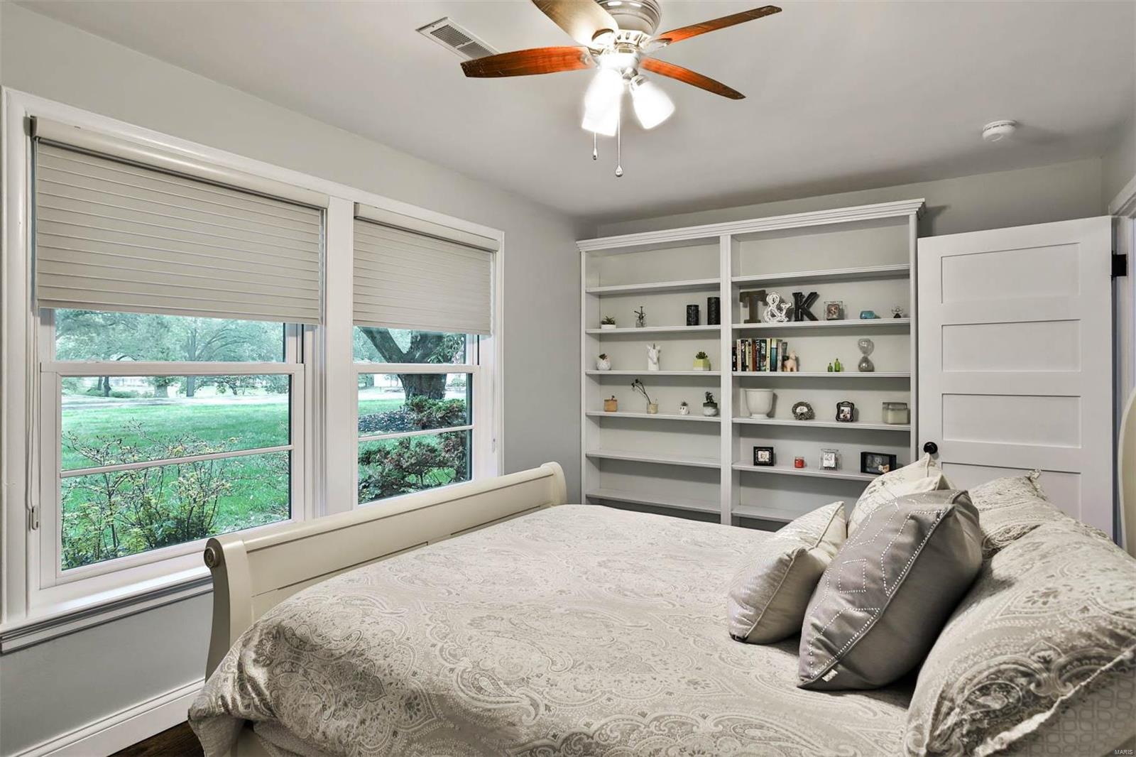 Country Aire - Residential