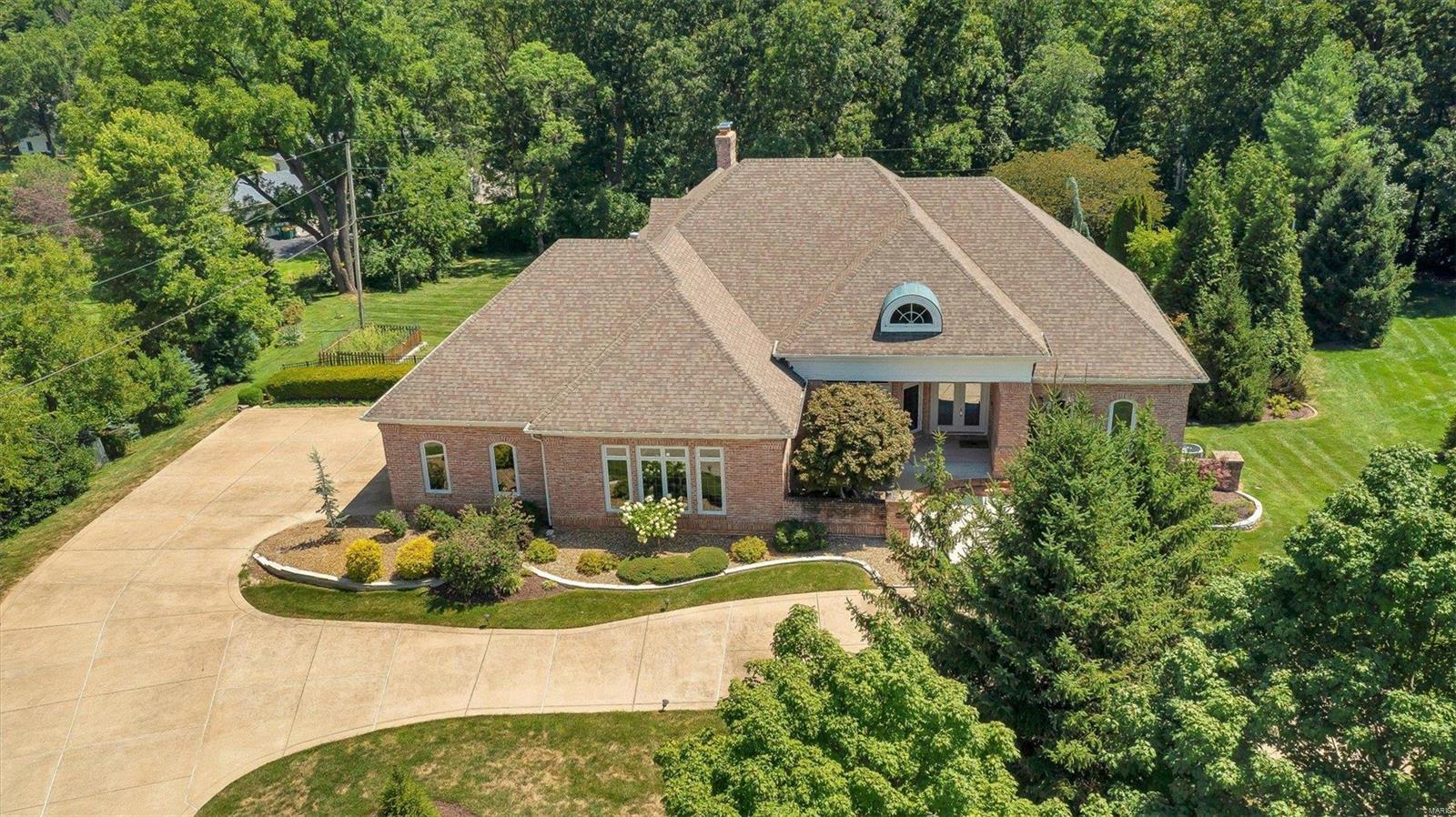 Town & Country Manor - Residential
