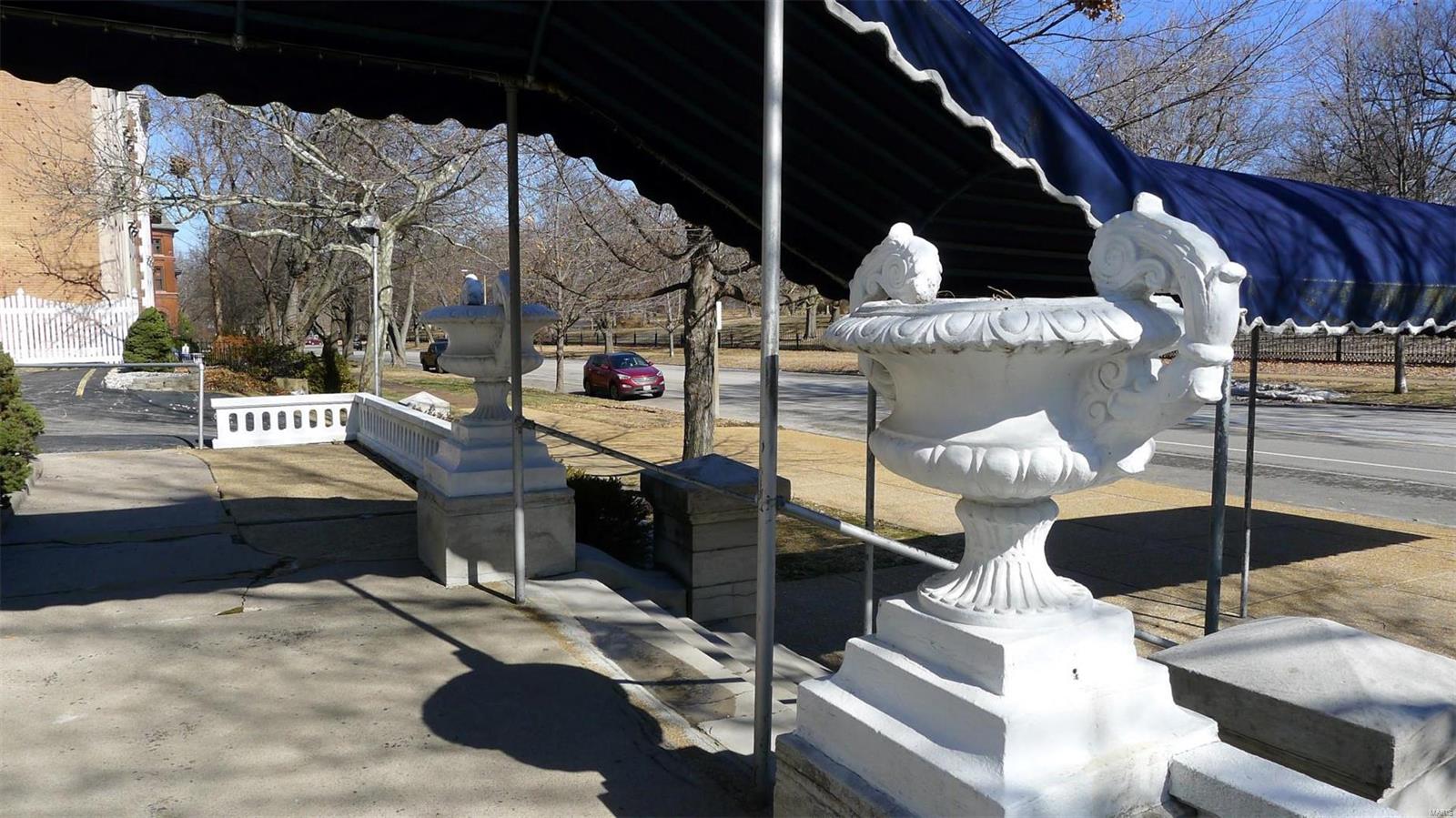 Lafayette Square - Residential