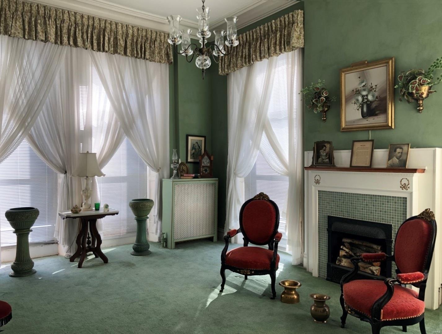 Lafayette Square - Residential