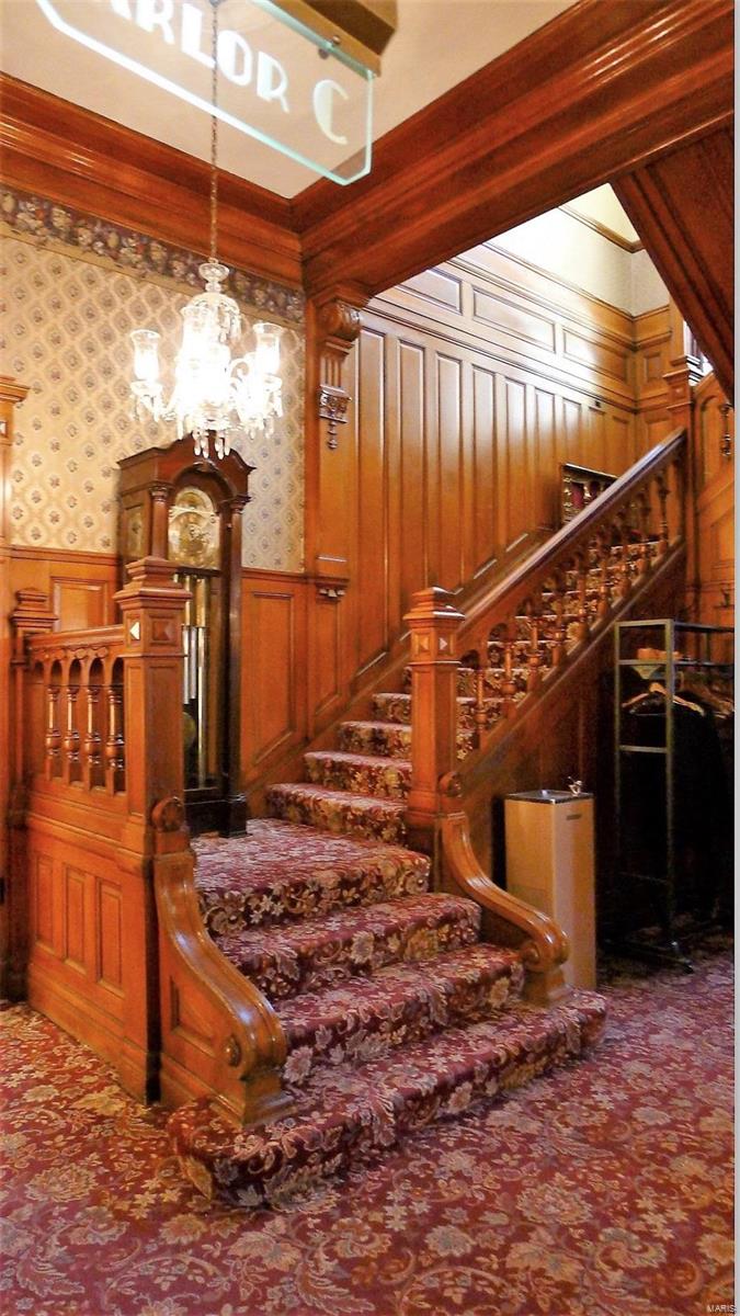 Lafayette Square - Residential