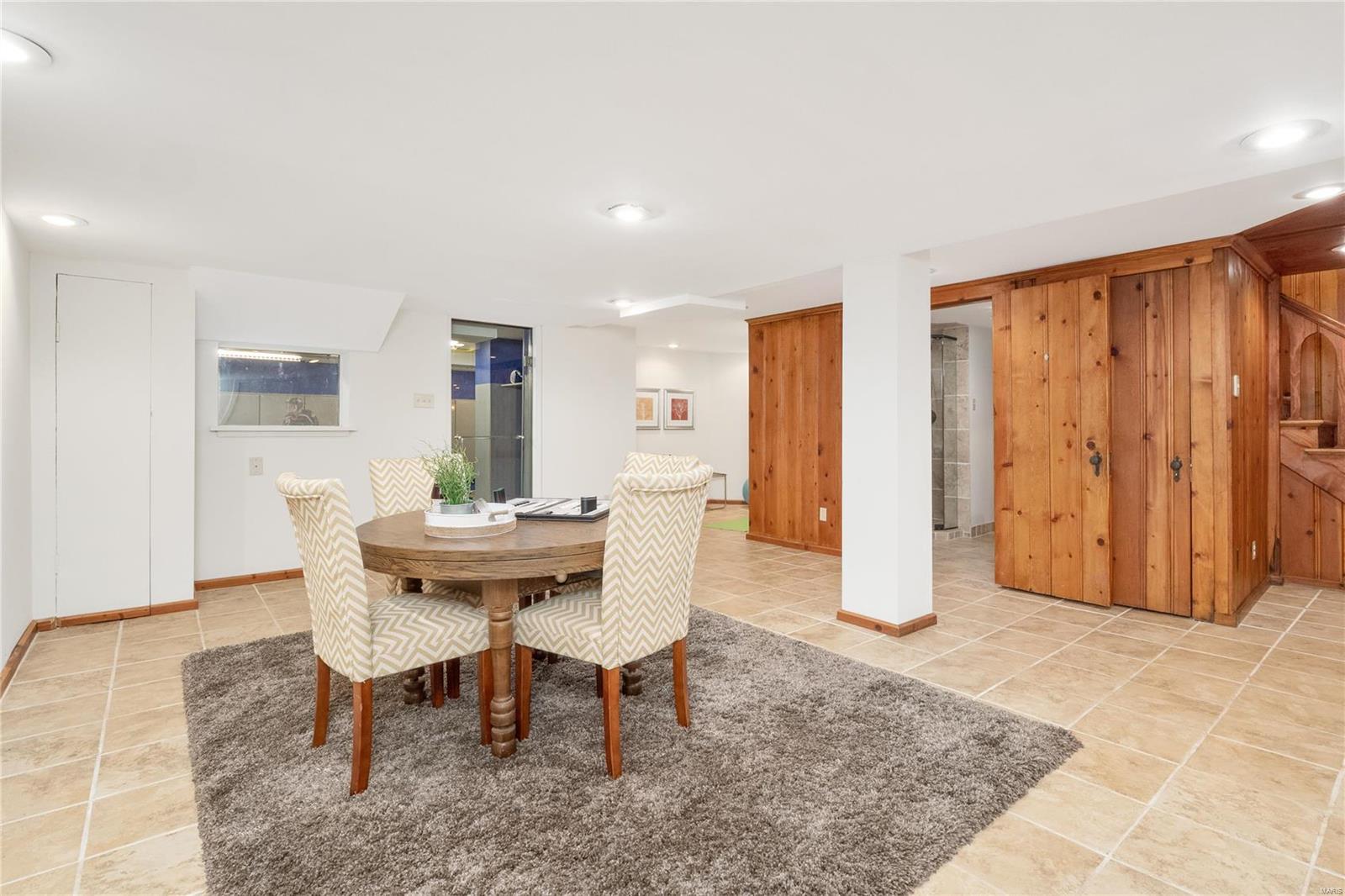 Old Westbury - Residential
