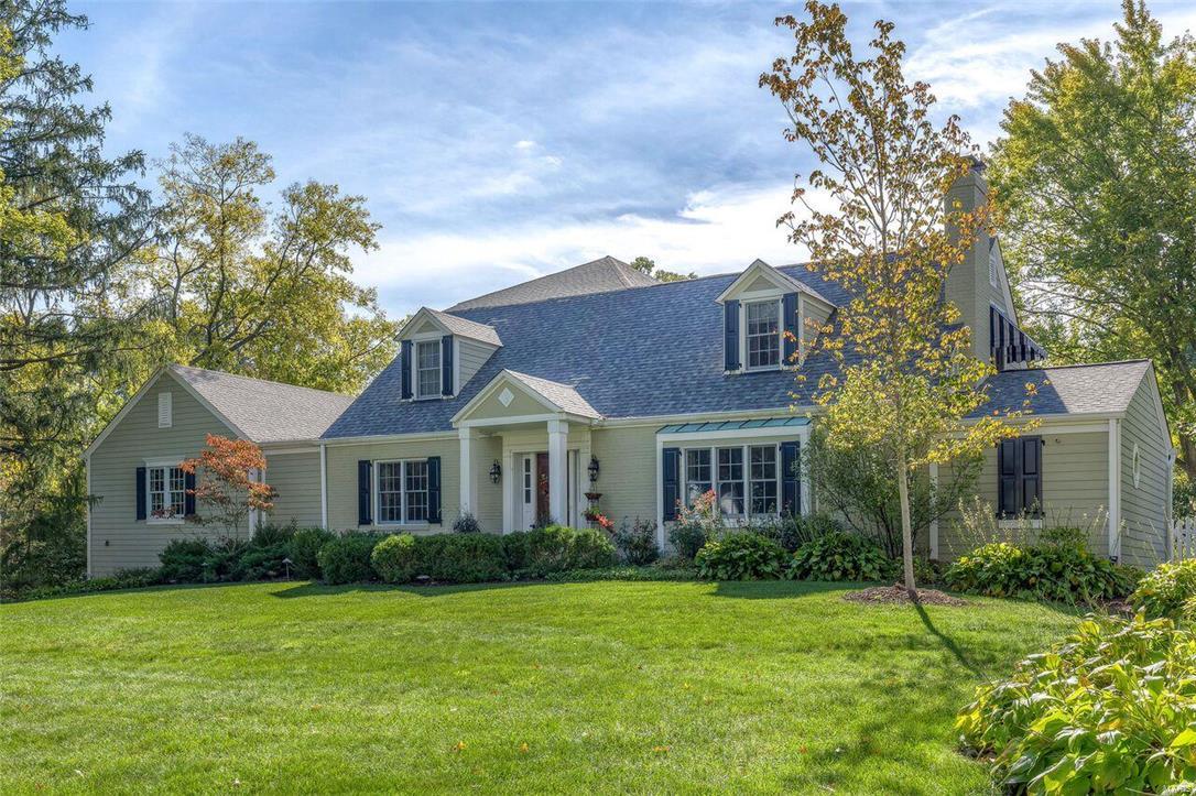 This Classic Cape Cod home was thoughtfully expanded by the current owners.  The addition won a first-place design award in St. Louis At Home magazine.  Although the home is convenient to everything, you will feel like you are in the country on this tree-lined, private cul-de-sac.  With over 4,300 sq ft of sophisticated yet relaxed living space, this home offers 5 bedrooms, 5 full baths, 1 half bath and a fabulous kitchen & hearth room.  Other features include an over-sized 3 car garage, first-floor master suite and spacious first-floor laundry/mud room.  You will love watching the changing seasons from the large, covered back porch that overlooks the professionally landscaped yard and garden.  Plan to see this beautiful home - you won't be disappointed!
Open House Sunday, October 29th from 1-3pm Additional Rooms: Mud Room