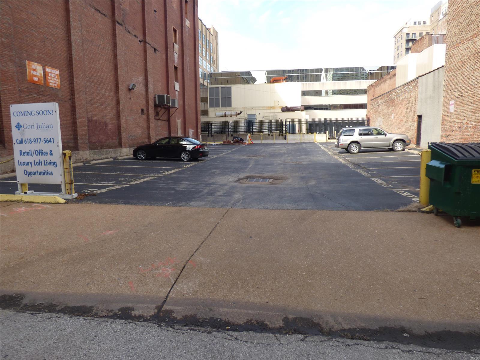 Lucas & Hunt Add - Commercial Sale