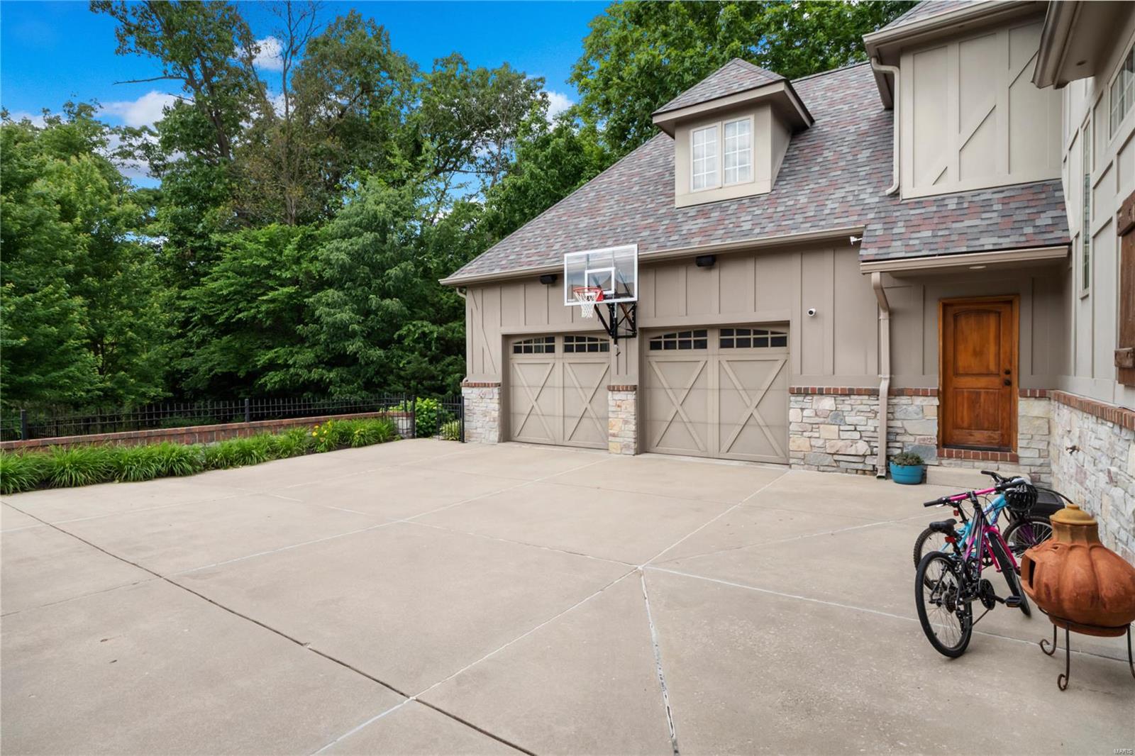 Stone Castle Estates - Residential