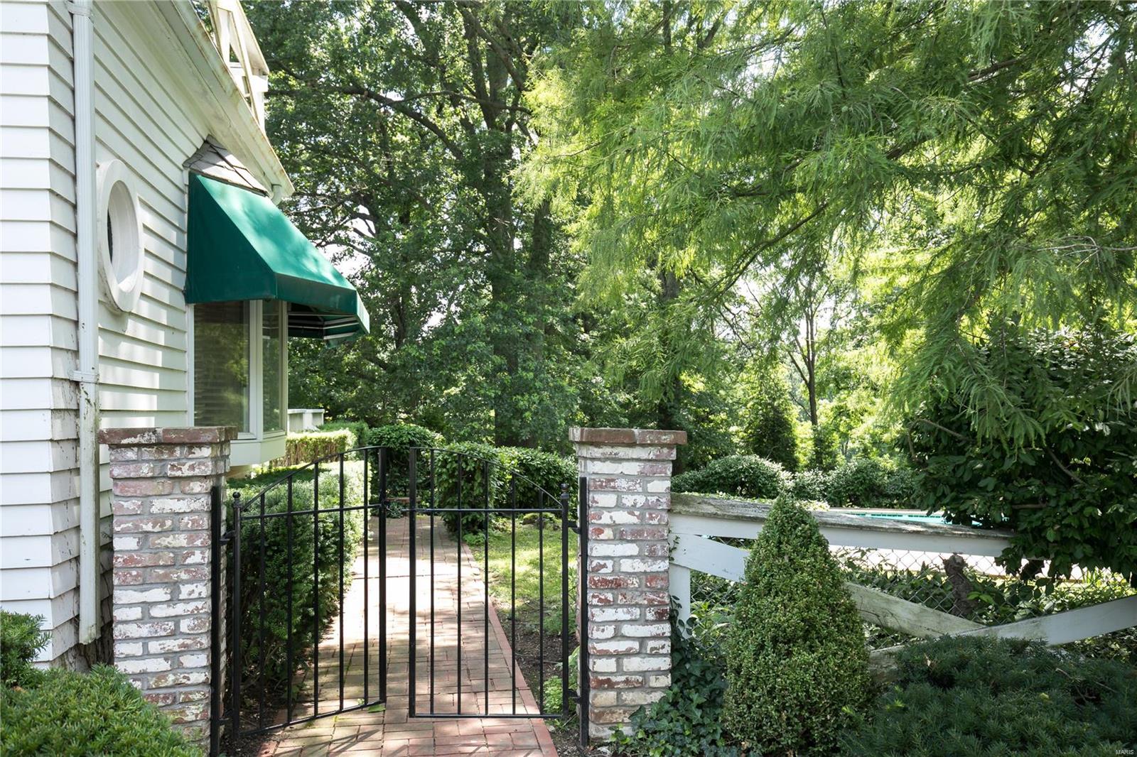 Ladue - Residential