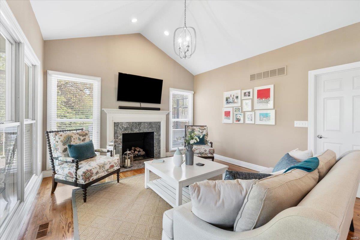 Schoettler Manor - Residential