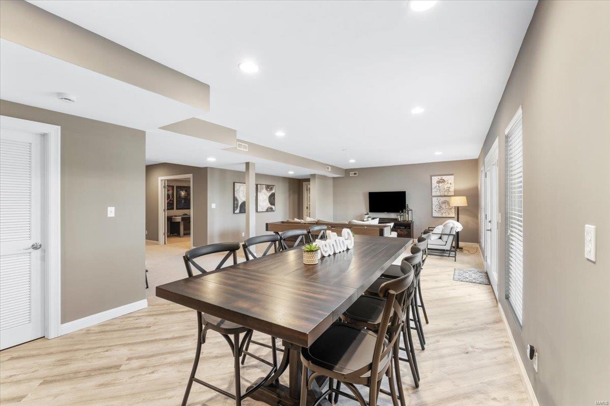 Schoettler Manor - Residential