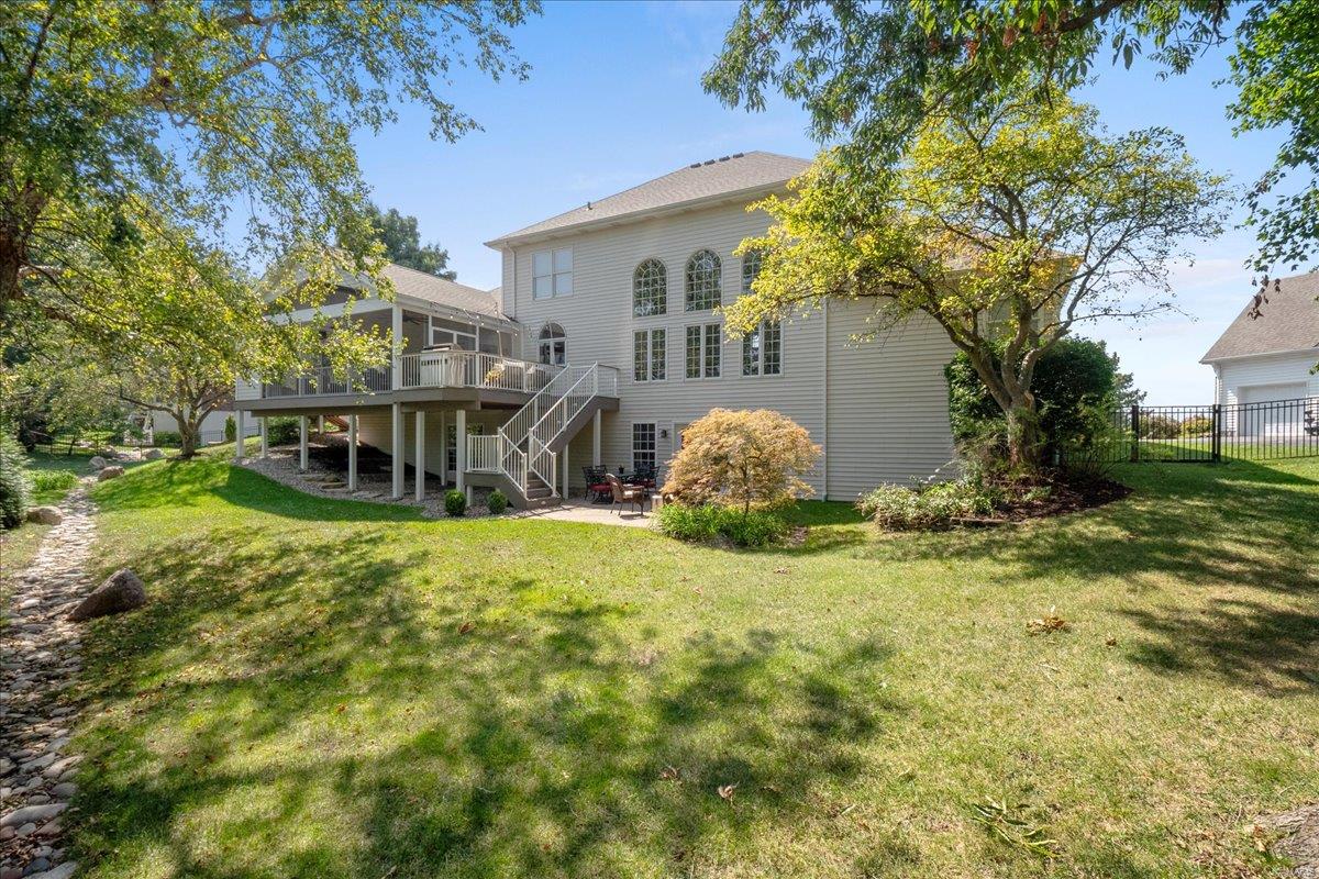 Schoettler Manor - Residential
