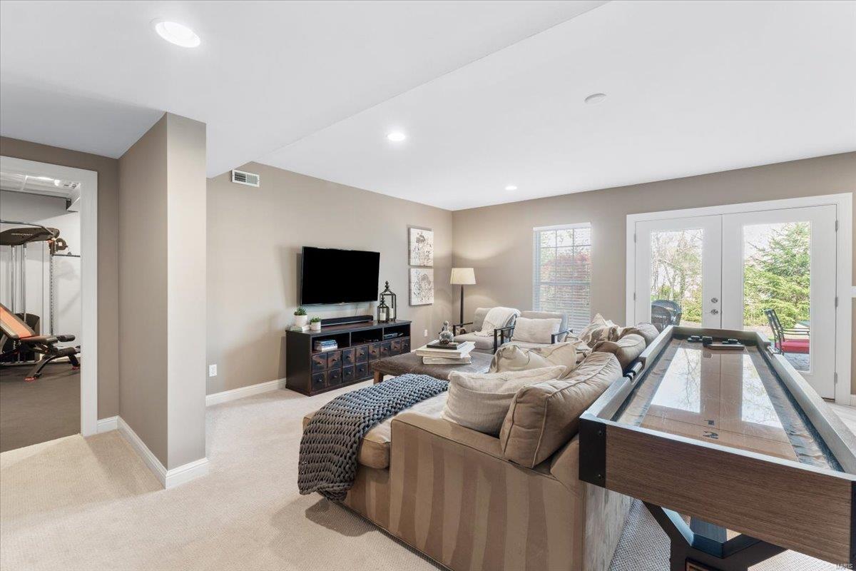 Schoettler Manor - Residential