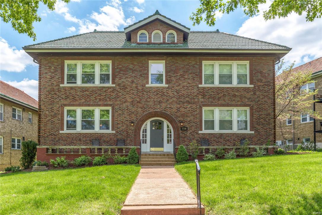 5-star 4-family in the heart of Clayton. This bright, updated building has 4, 2 bed/ 1 bath units with refinished hardwood floors throughout. The kitchens are beautiful white cabinetry, stainless steel appliances, travertine floors, granite countertops and generous storage. The bathrooms also boasts granite counters and beautiful fixtures. All bedrooms have ceiling fans and large closets. New thermal windows and freshly decorated. Very clean, bright basement with individual laundry facilities provided for each tenant. Each unit also includes 1 assigned garage space. Within walking distance to public transportation, restaurants and shopping. Tennant responsible for gas and electric.