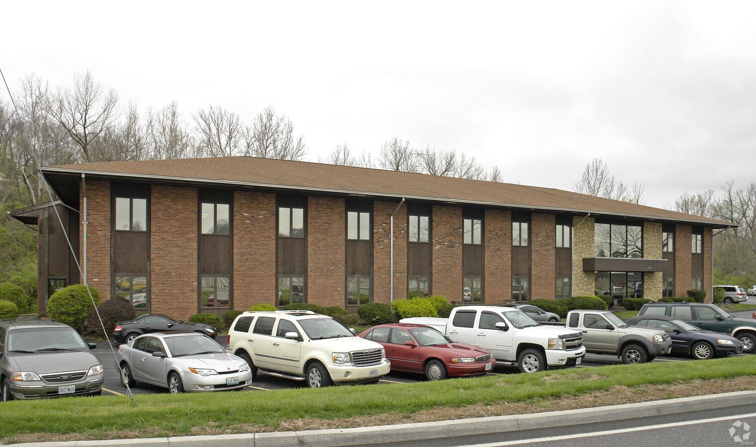 Great  opportunity for Investment Many Long term Tenants Space available immediately for your Business. Convenient Location Major capitol improvements completed. Location: High Traffic