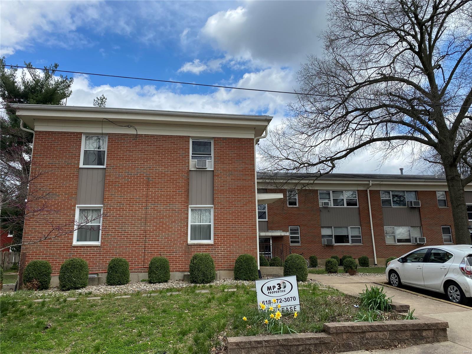 LIST/SOLD  same day.  19 unit brick apartment complex consisting of 10 - 2 bed/1 bath units and 9 1 bed/1 bath units.